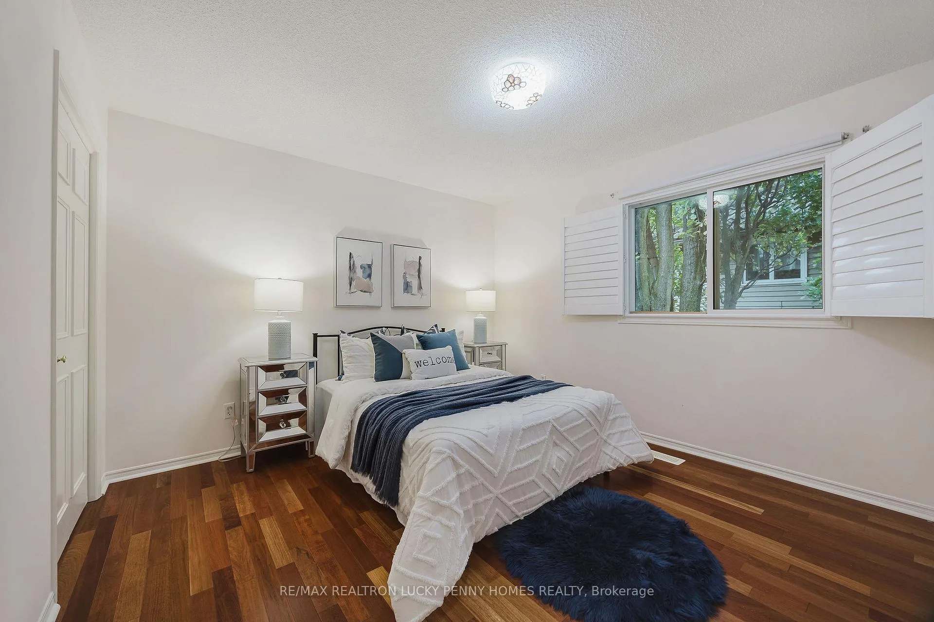 Photo 23 of 4 McPhail Court, Markham, Buttonville — HOMEH