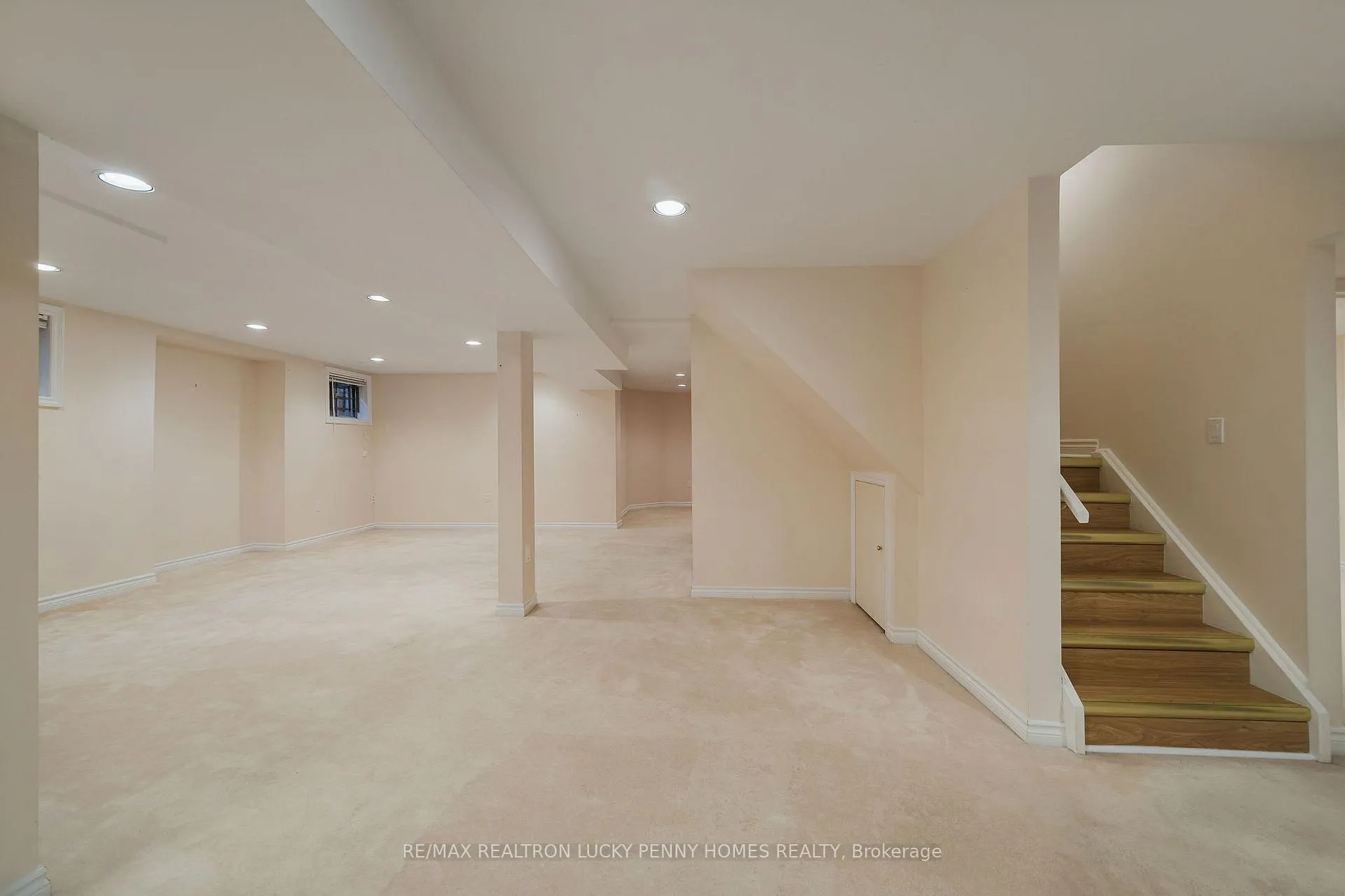 Photo 29 of 4 McPhail Court, Markham, Buttonville — HOMEH