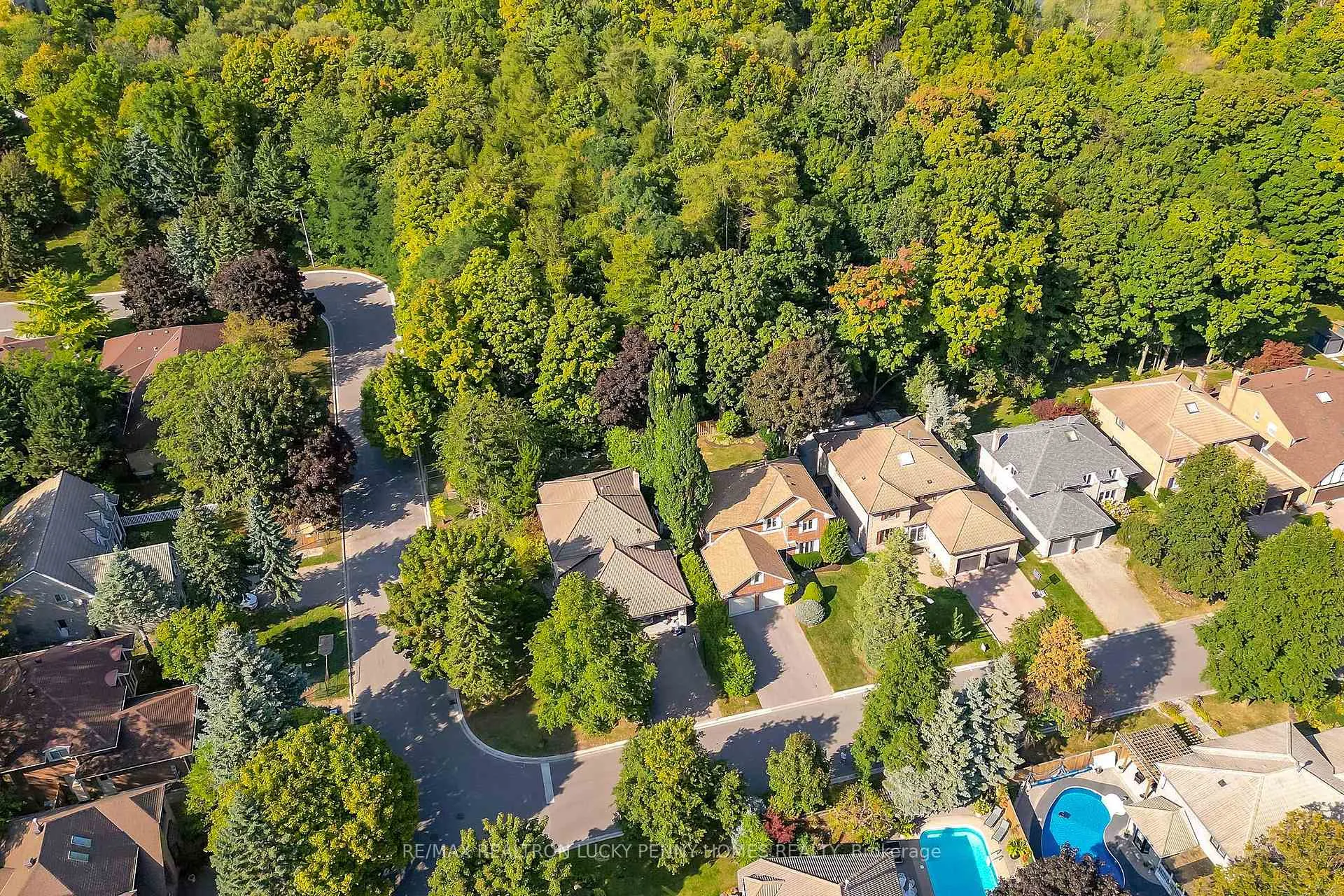 Photo 40 of 4 McPhail Court, Markham, Buttonville — HOMEH