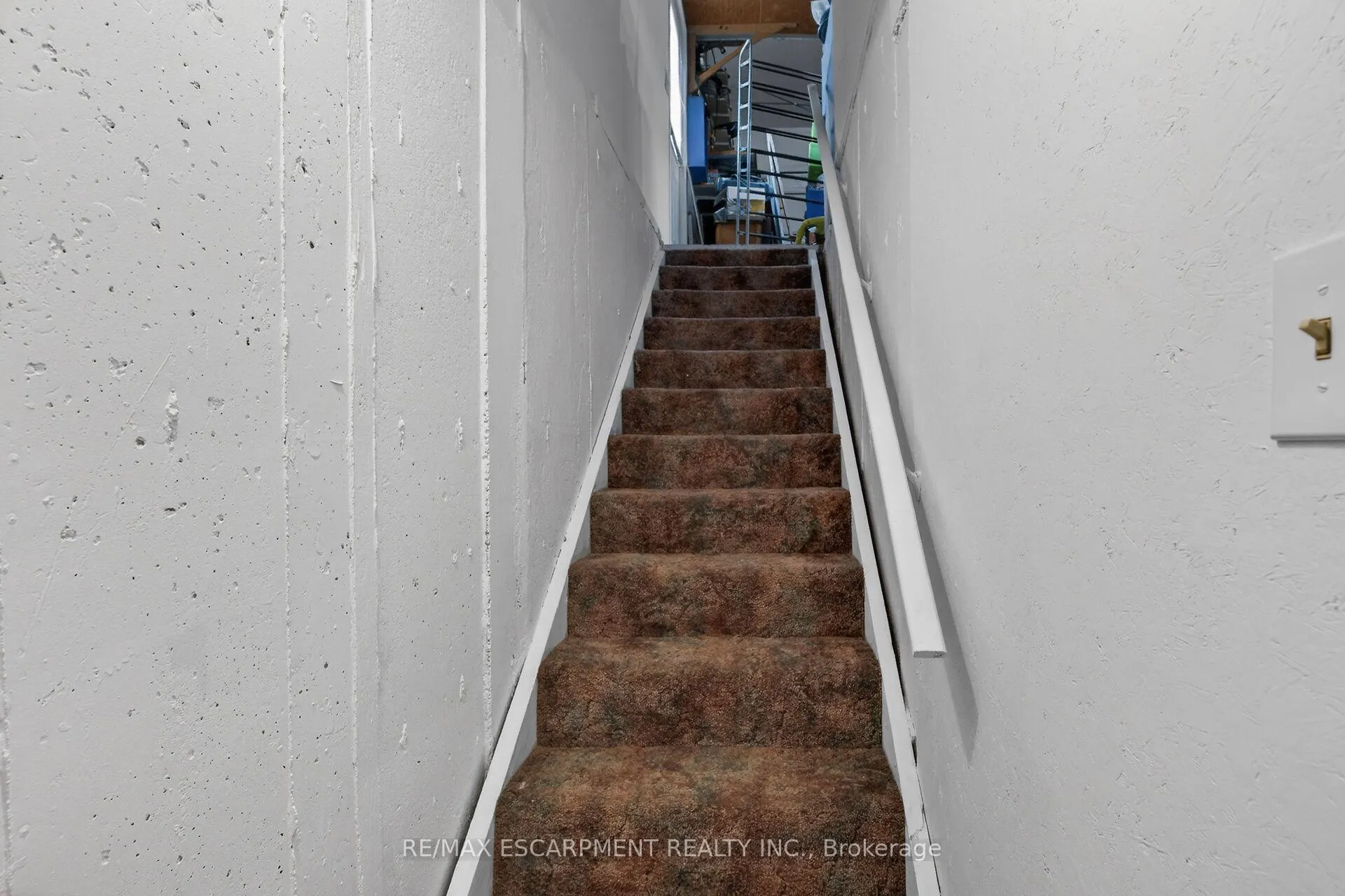 Photo 33 of 10 Elm Street, Norfolk, Simcoe — HOMEH