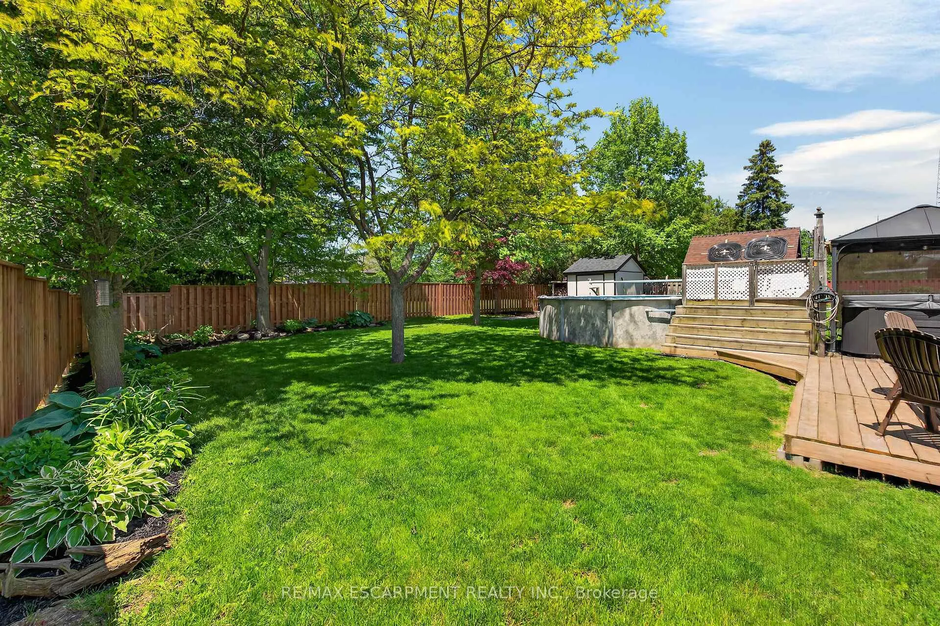 Photo 41 of 10 Elm Street, Norfolk, Simcoe — HOMEH