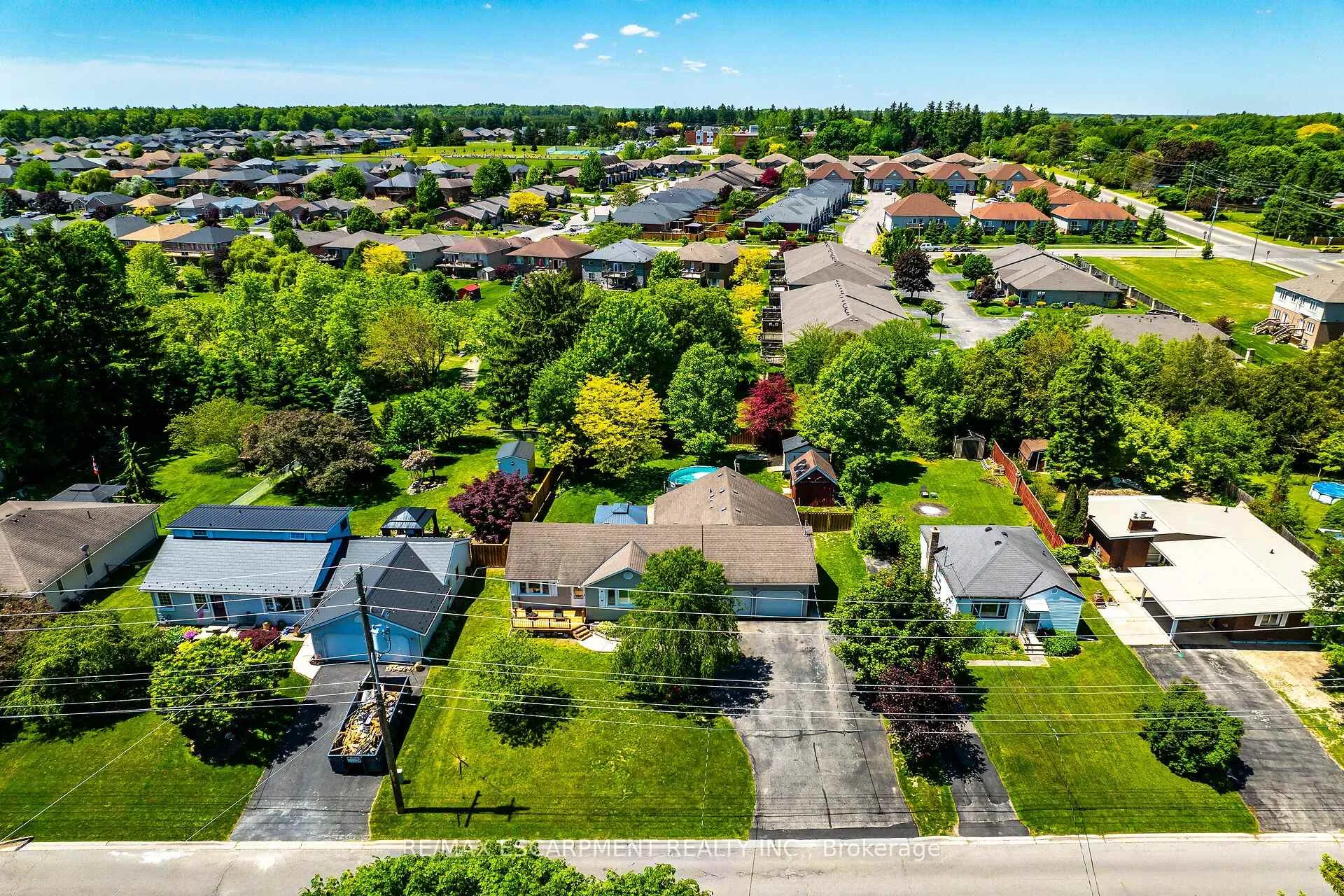 Photo 44 of 10 Elm Street, Norfolk, Simcoe — HOMEH
