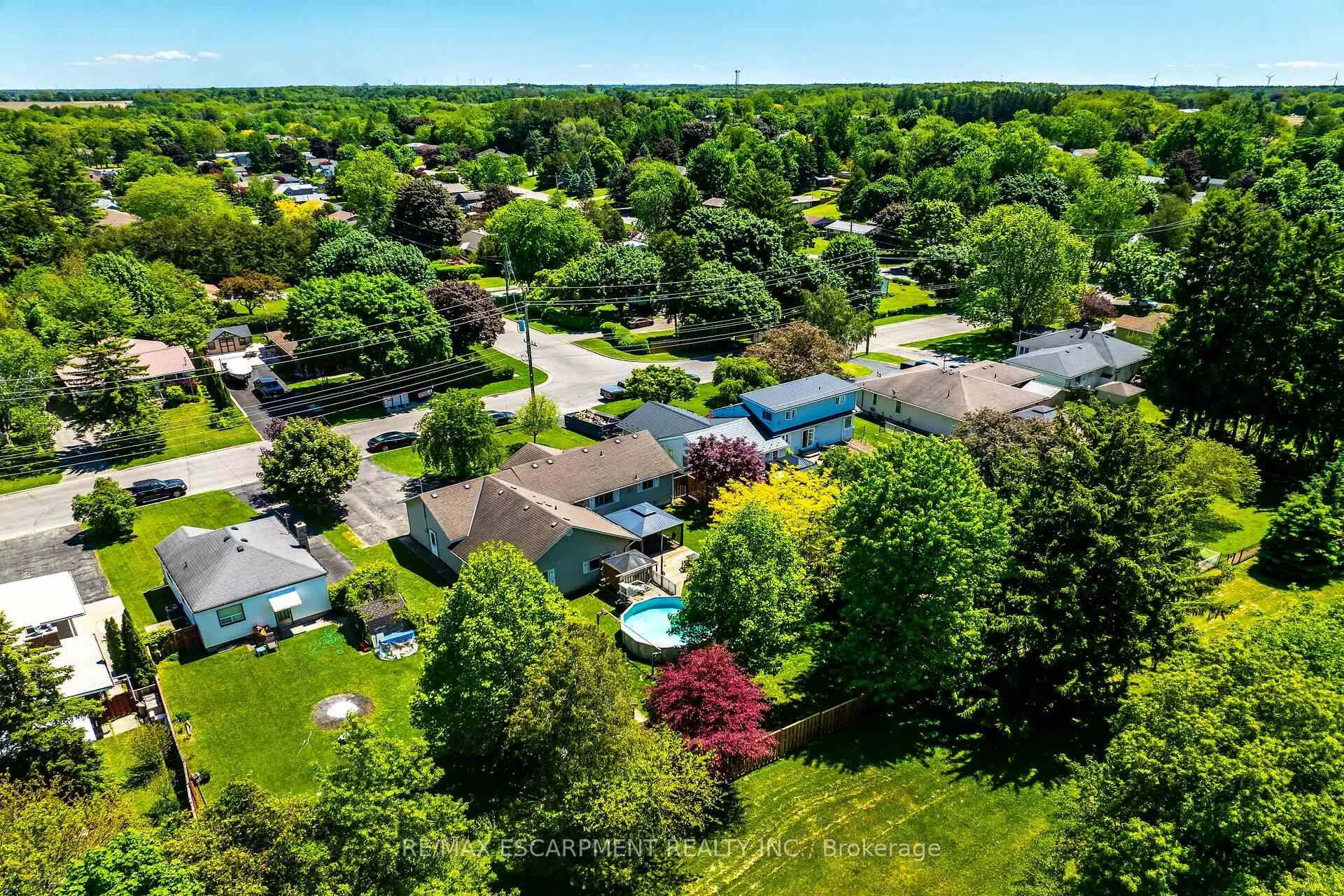 Photo 48 of 10 Elm Street, Norfolk, Simcoe — HOMEH