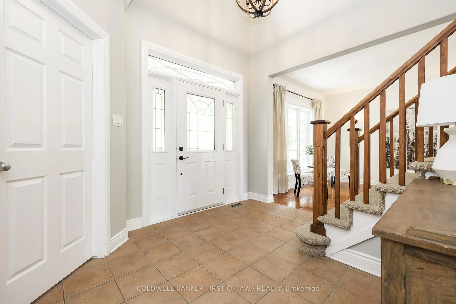 Photo 3 of 187 Glenncastle Drive, Ottawa, Carp — HOMEH