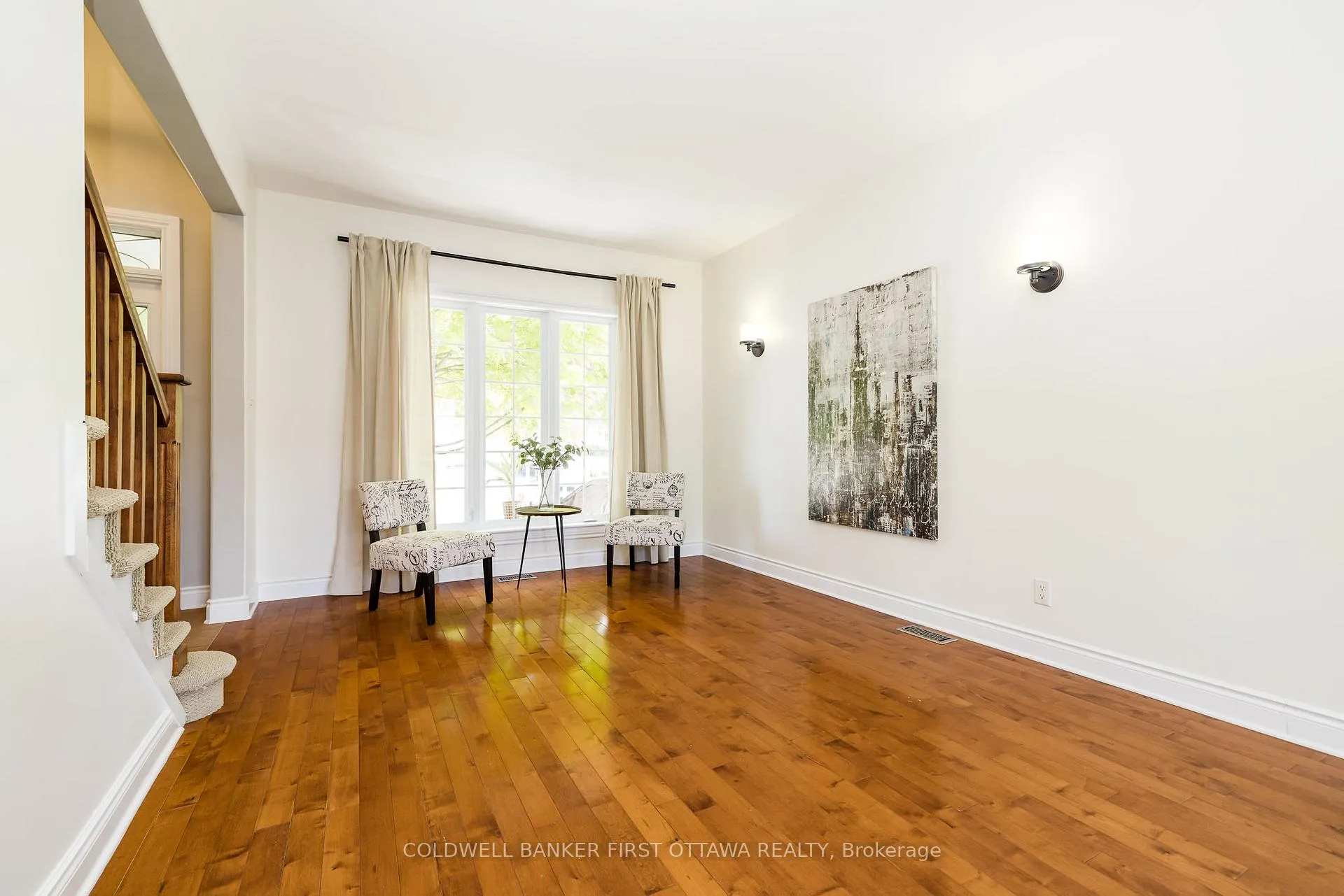 Photo 6 of 187 Glenncastle Drive, Ottawa, Carp — HOMEH