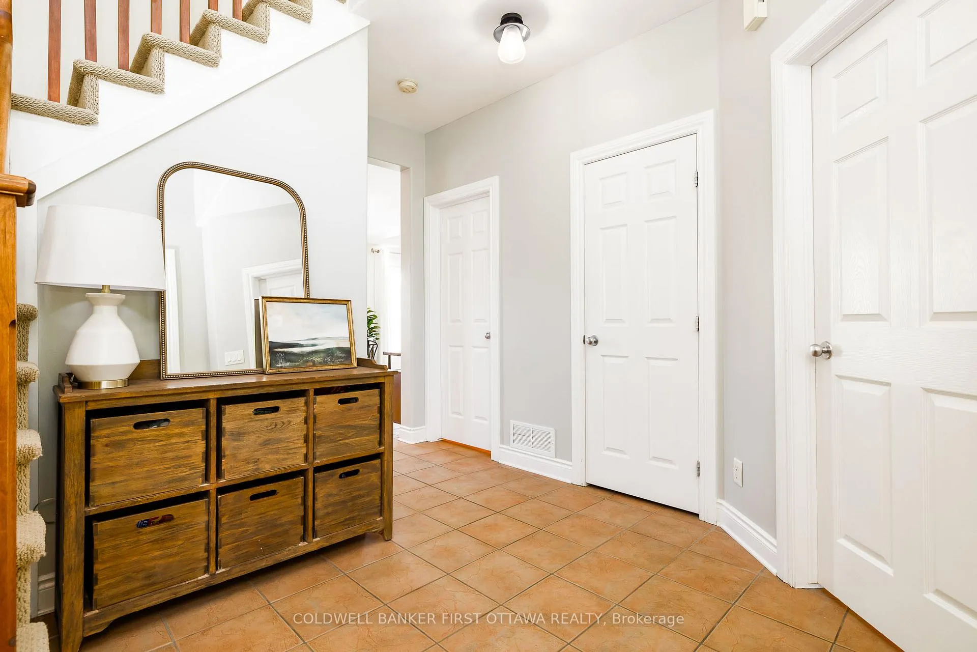 Photo 11 of 187 Glenncastle Drive, Ottawa, Carp — HOMEH