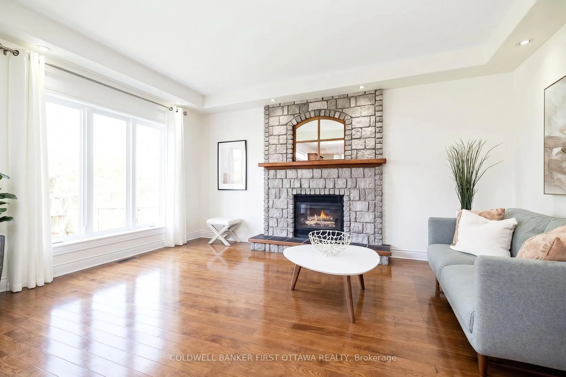 Photo 20 of 187 Glenncastle Drive, Ottawa, Carp — HOMEH