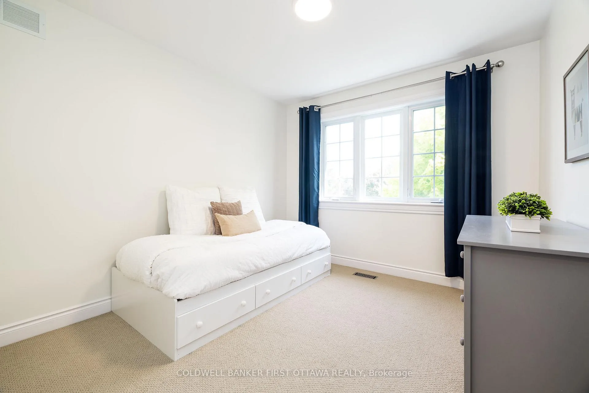 Photo 35 of 187 Glenncastle Drive, Ottawa, Carp — HOMEH