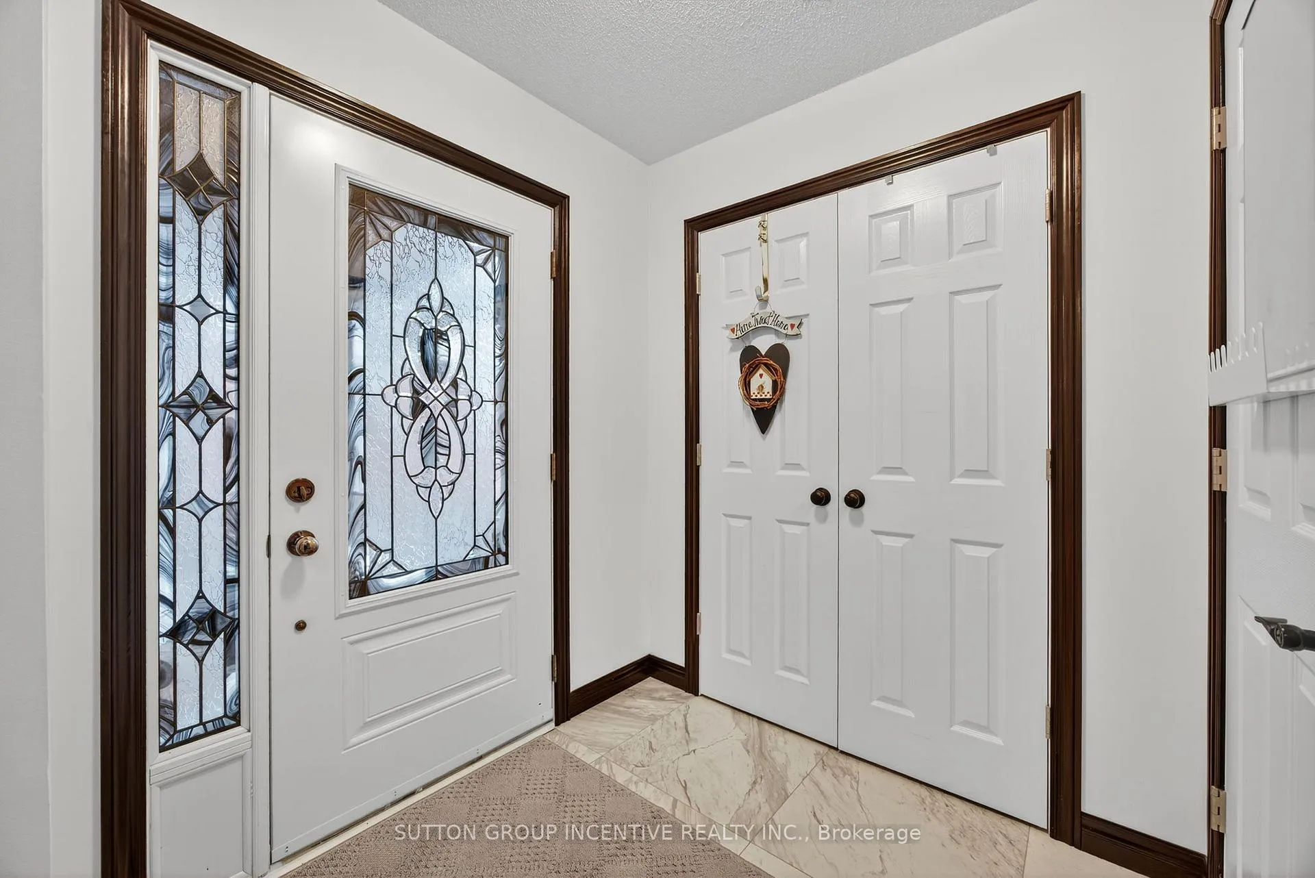 Photo 10 of 113 Garden Drive, Barrie, Allandale Heights — HOMEH