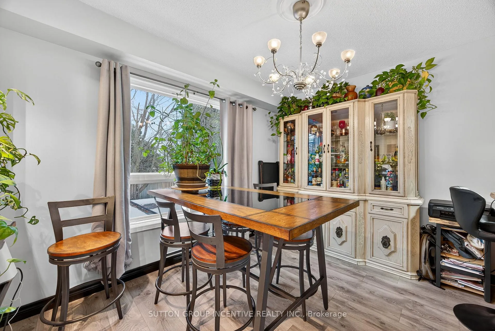 Photo 13 of 113 Garden Drive, Barrie, Allandale Heights — HOMEH