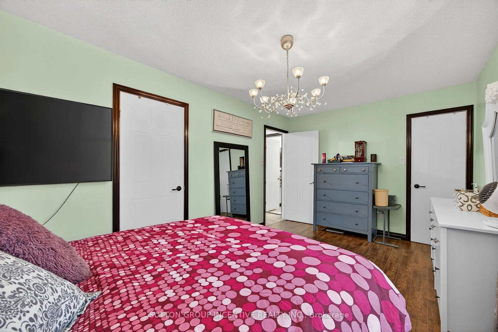 Photo 19 of 113 Garden Drive, Barrie, Allandale Heights — HOMEH