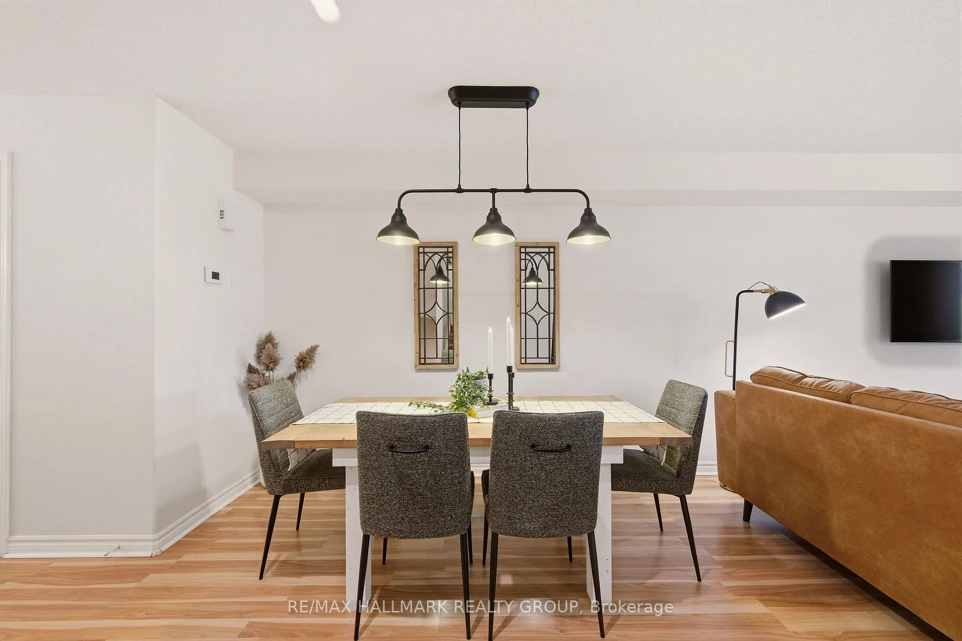 Photo 6 of 154 Talltree Crescent, Ottawa, Stittsville (Central) — HOMEH