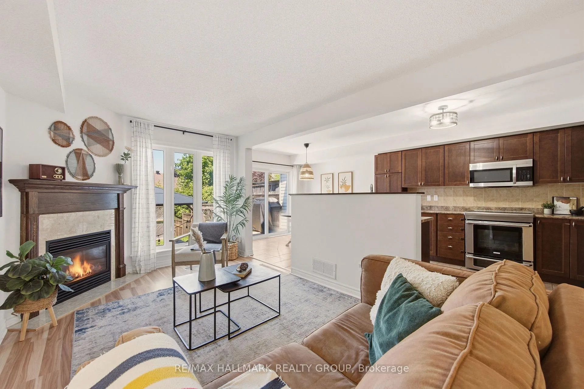 Photo 10 of 154 Talltree Crescent, Ottawa, Stittsville (Central) — HOMEH