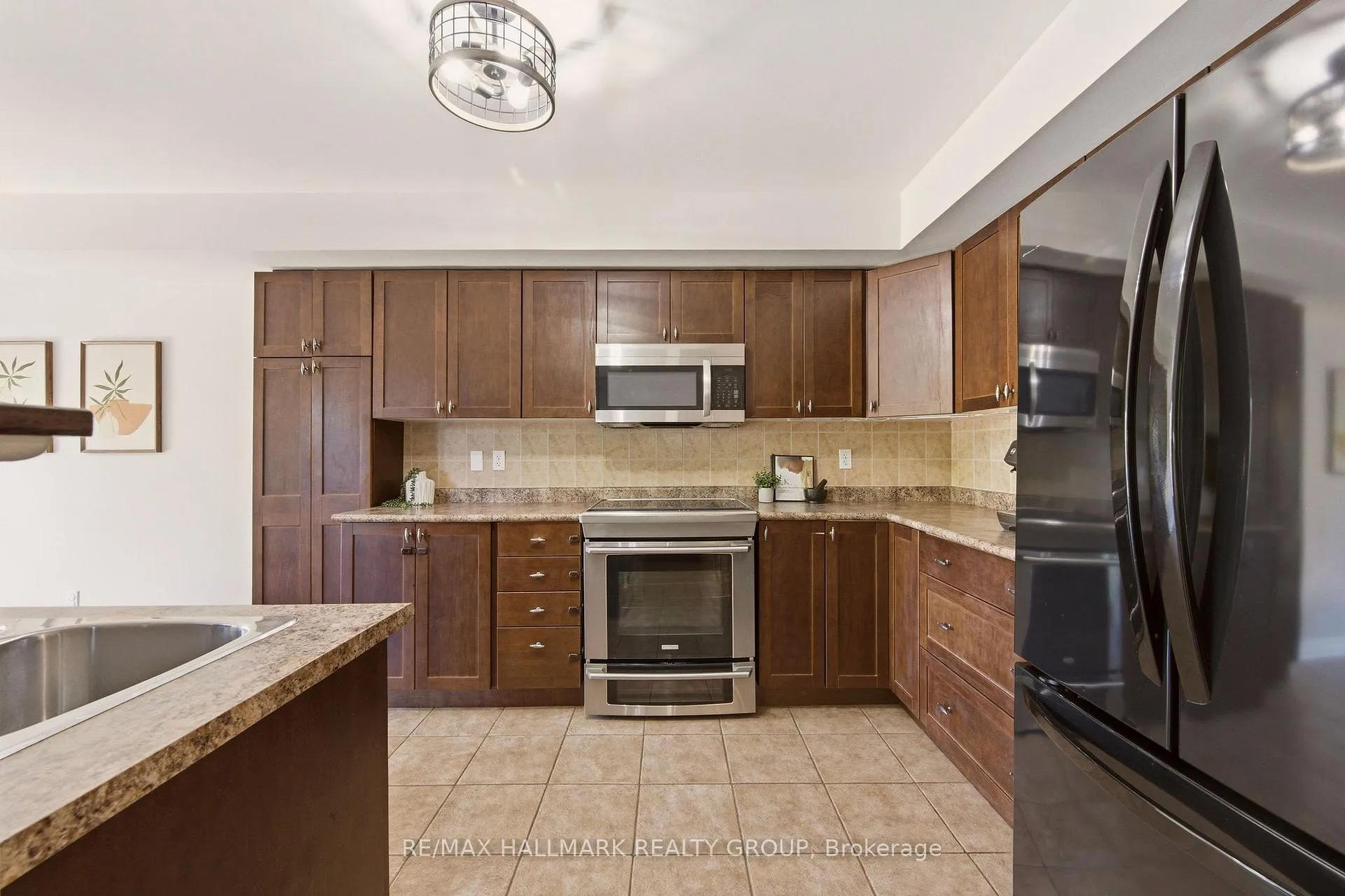 Photo 13 of 154 Talltree Crescent, Ottawa, Stittsville (Central) — HOMEH