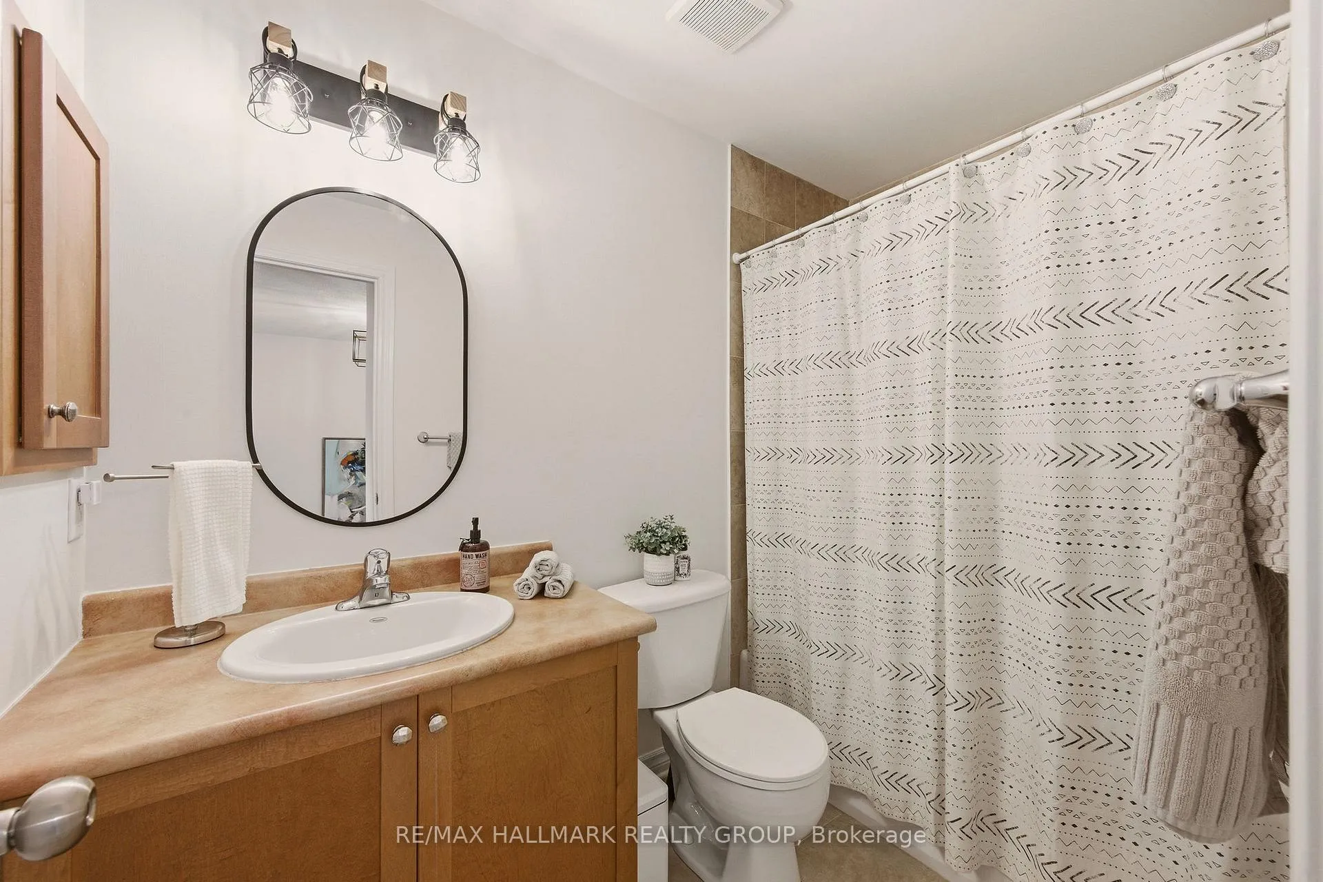 Photo 28 of 154 Talltree Crescent, Ottawa, Stittsville (Central) — HOMEH