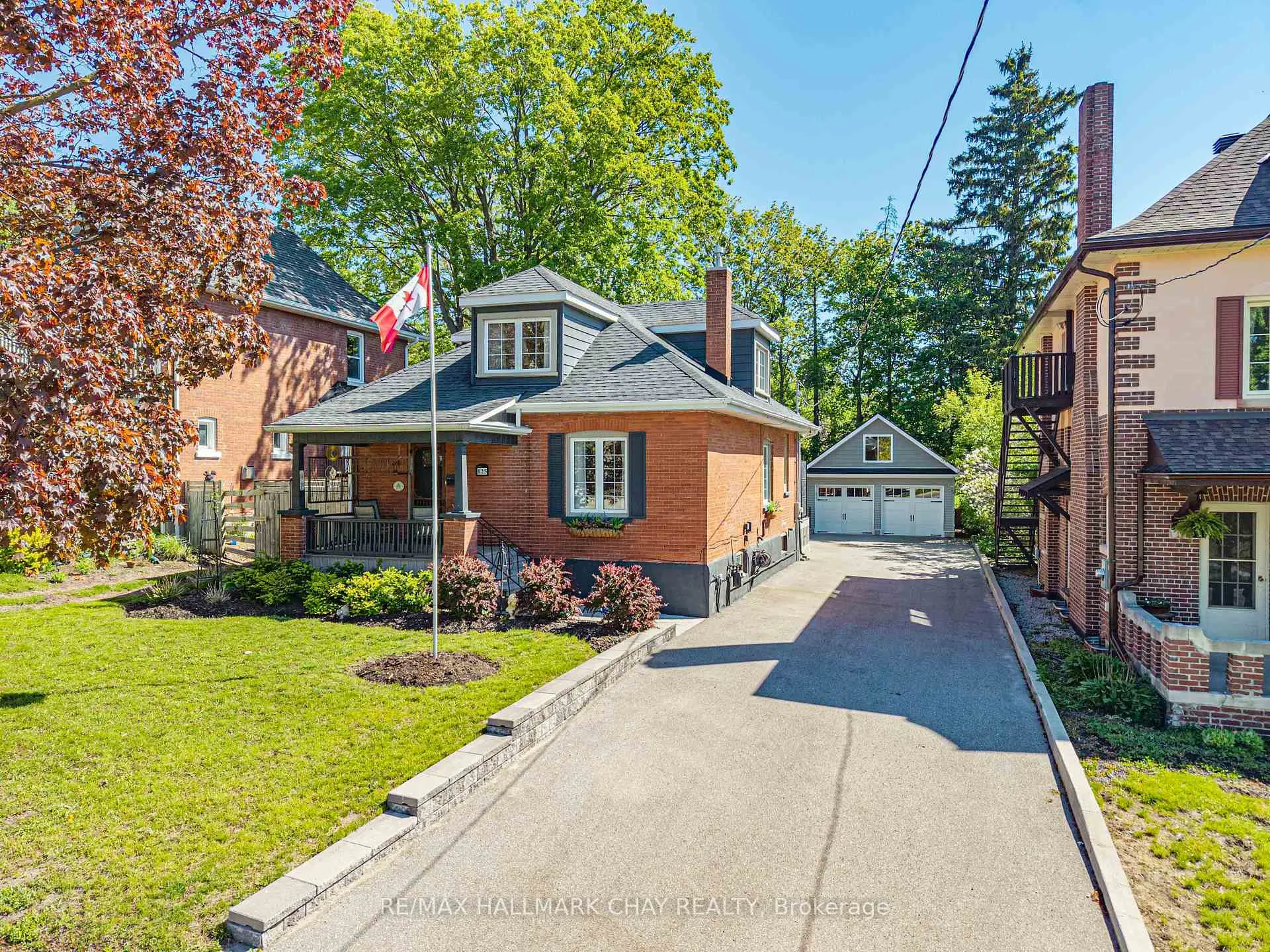 Photo 1 of 125 Toronto Street, Barrie, Queen's Park — HOMEH