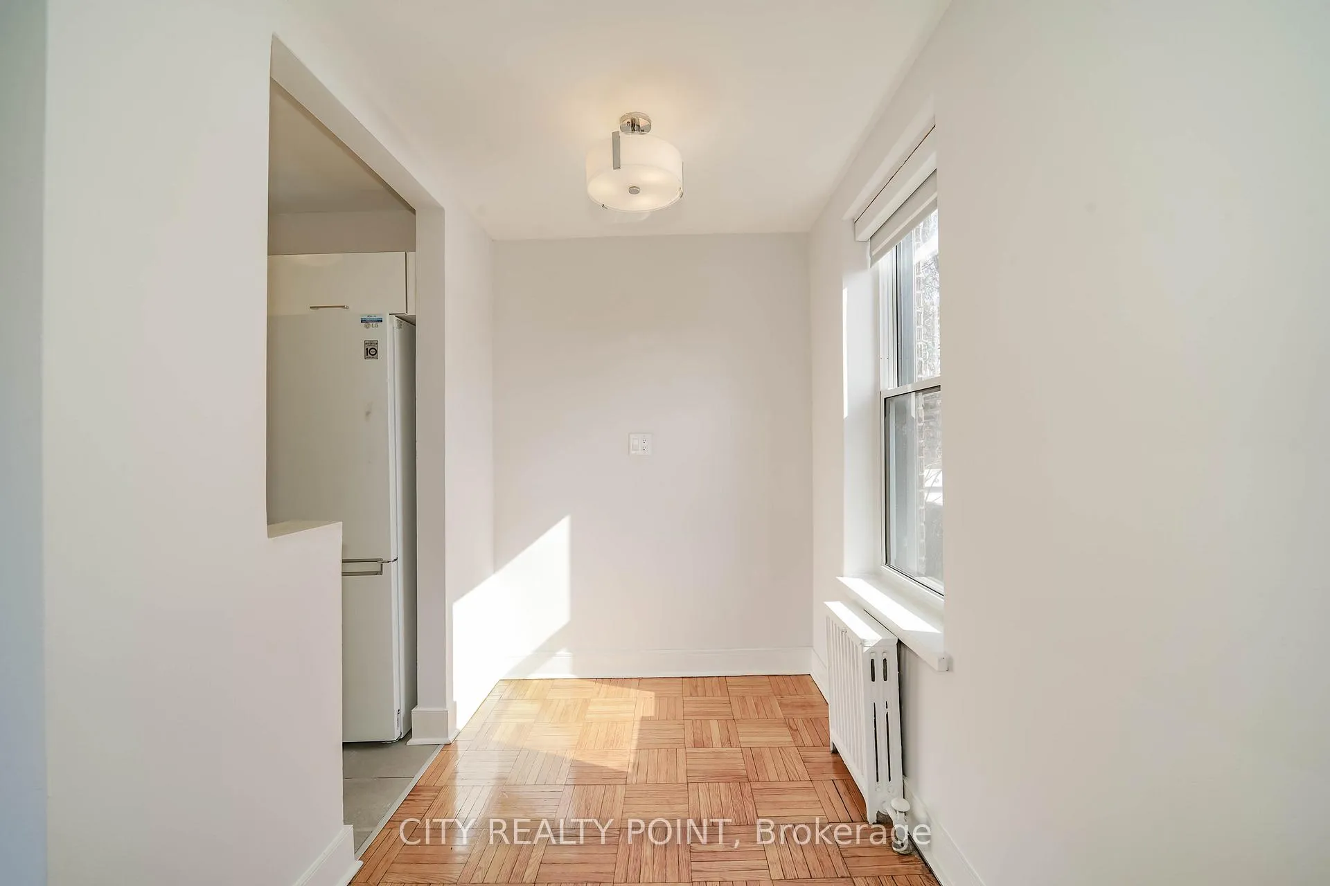 Photo 11 of Unit 405, 1545 Bathurst Street, Toronto, Forest Hill South — HOMEH