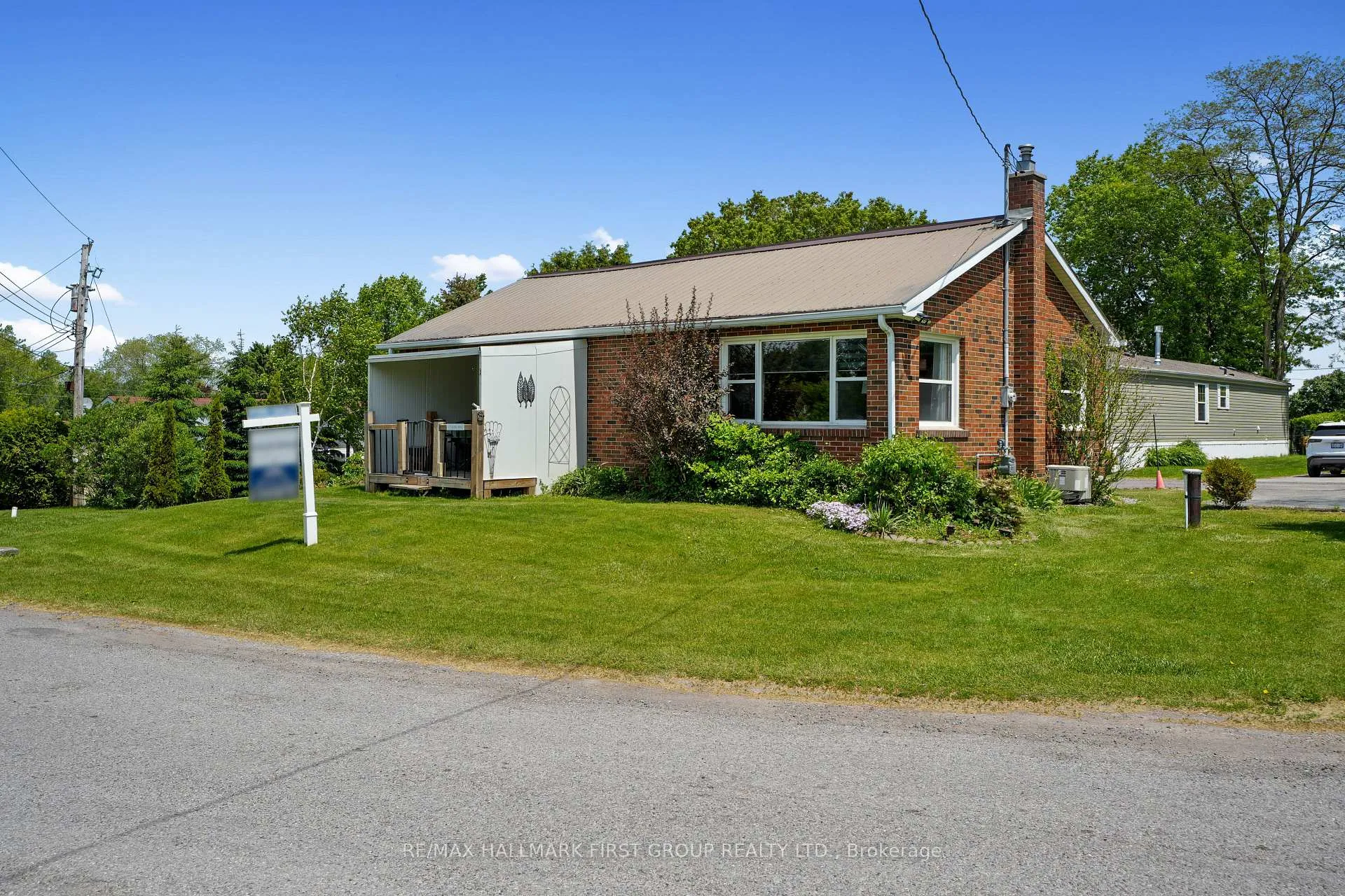 Photo 1 of 2 Park Lane, Hamilton Township, Rural Hamilton — HOMEH