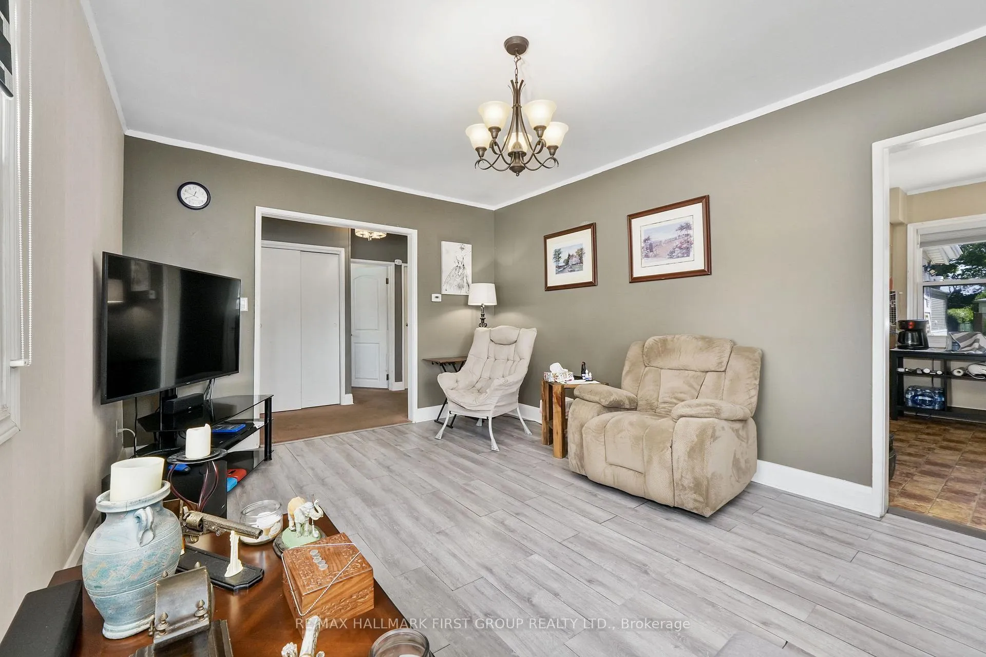 Photo 13 of 2 Park Lane, Hamilton Township, Rural Hamilton — HOMEH