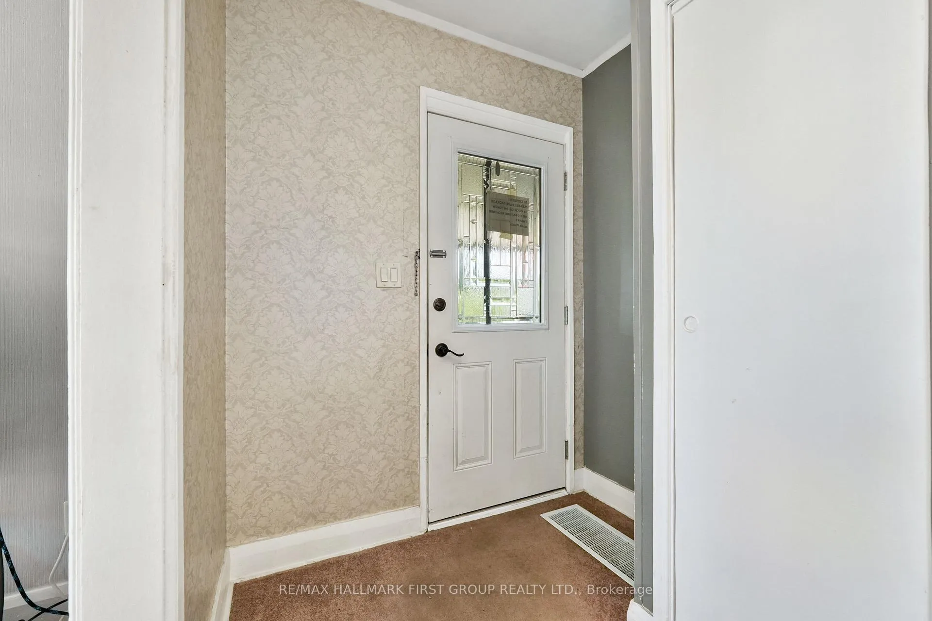 Photo 19 of 2 Park Lane, Hamilton Township, Rural Hamilton — HOMEH