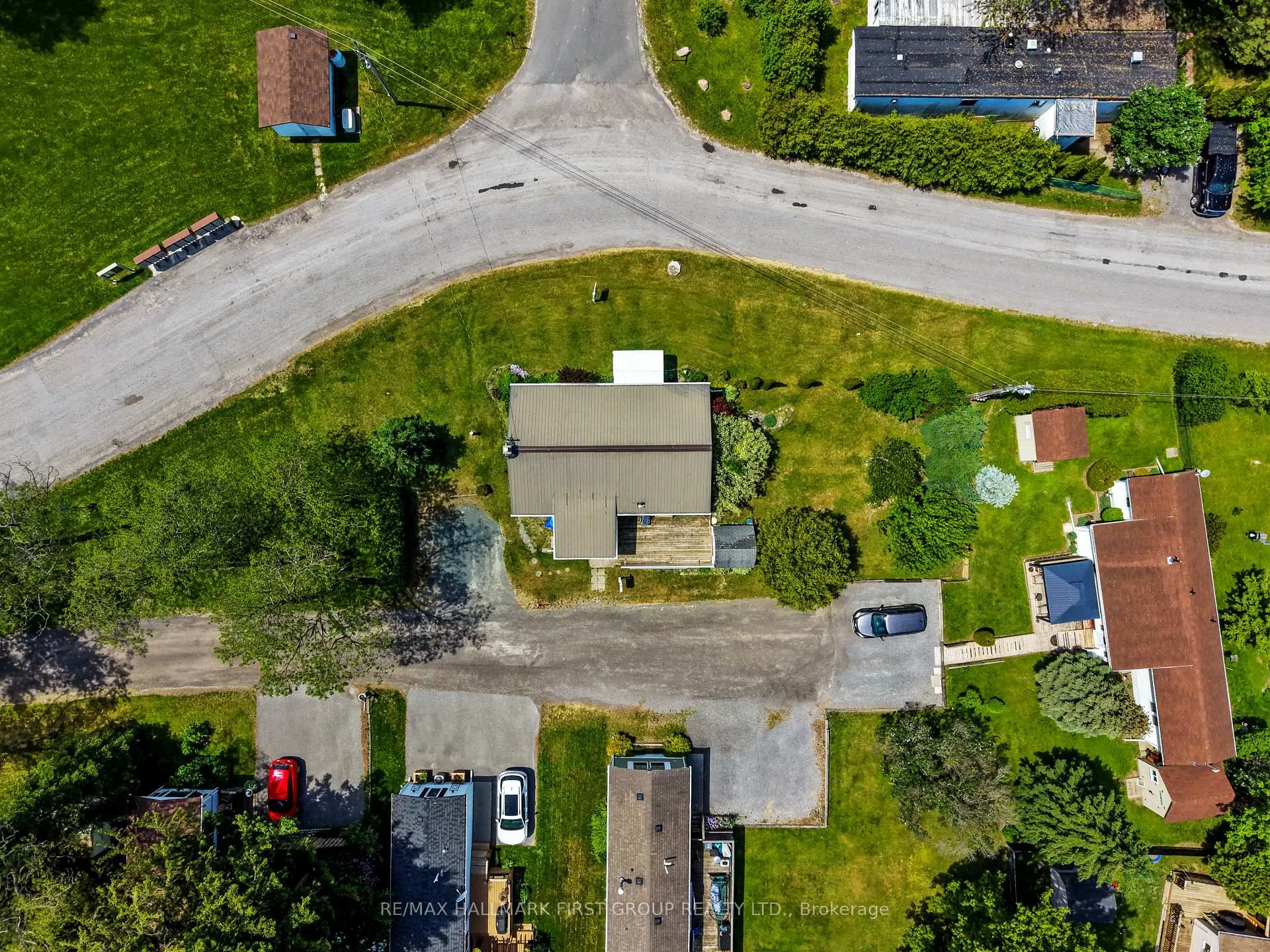 Photo 33 of 2 Park Lane, Hamilton Township, Rural Hamilton — HOMEH
