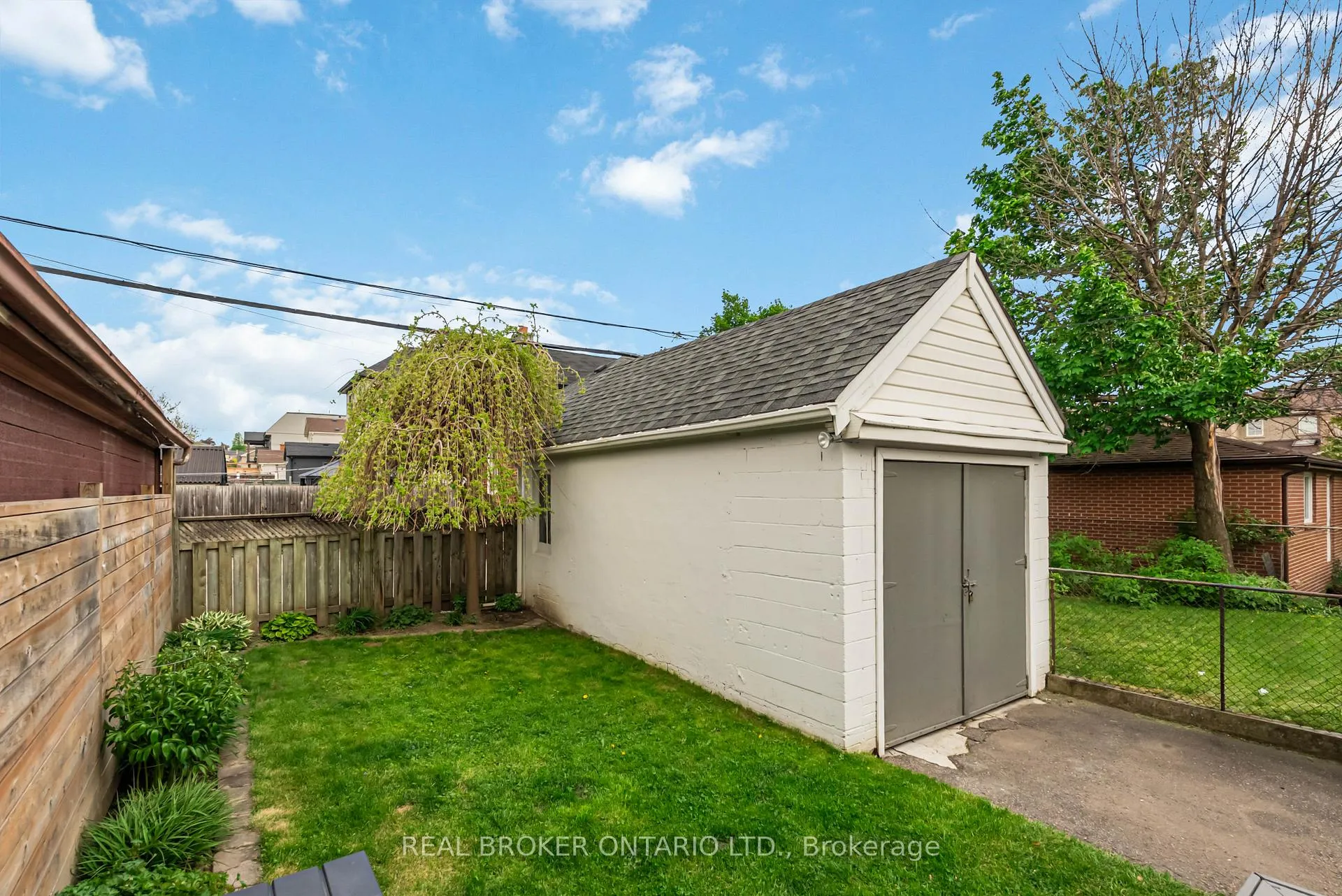 Photo 31 of 57 Scott Road, Toronto, Keelesdale-Eglinton West — HOMEH