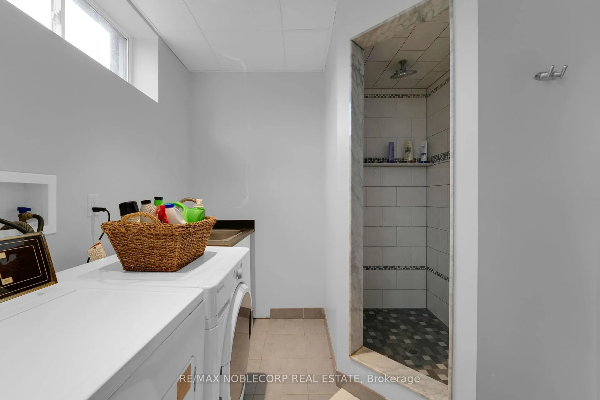 Photo 27 of 115 Elgin Drive, Brampton, Brampton South — HOMEH