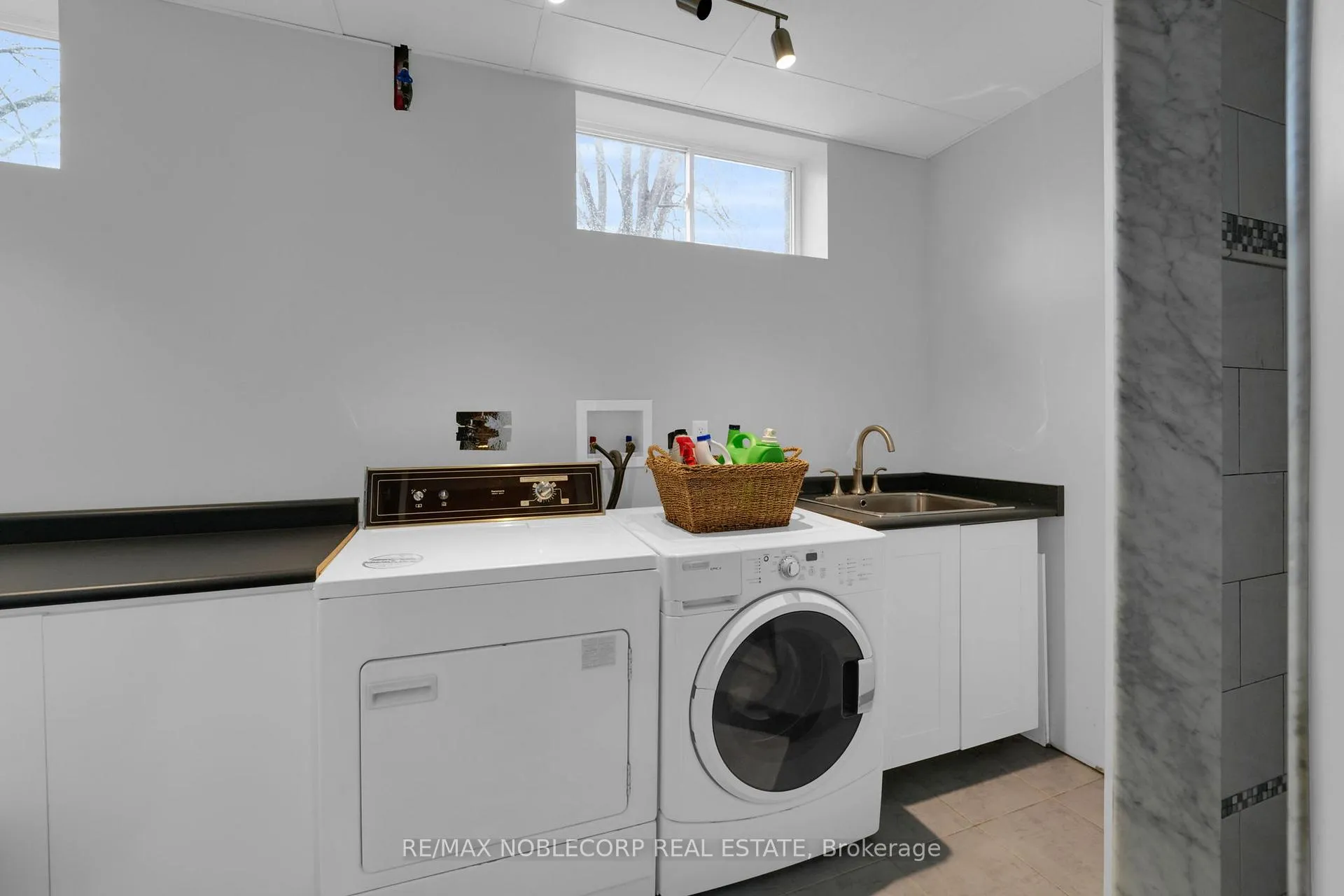 Photo 28 of 115 Elgin Drive, Brampton, Brampton South — HOMEH