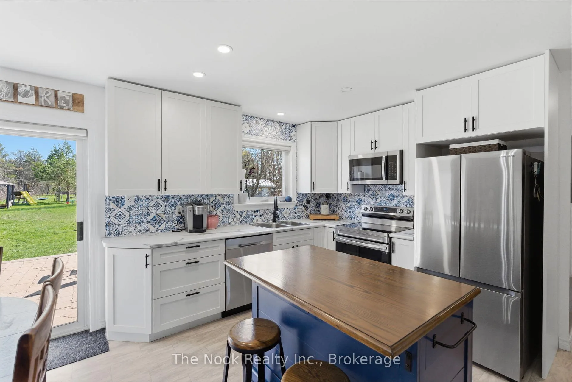 Photo 12 of 1545 Camp Line Road, Douro-Dummer — HOMEH