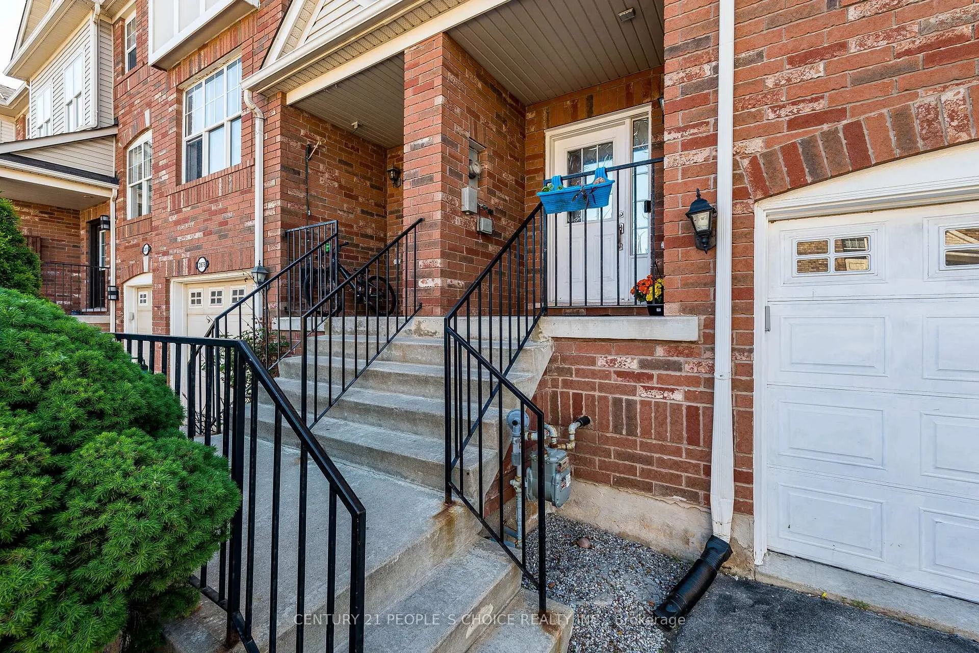 Photo 3 of 2880 Garnethill Way, Oakville, Westmount — HOMEH