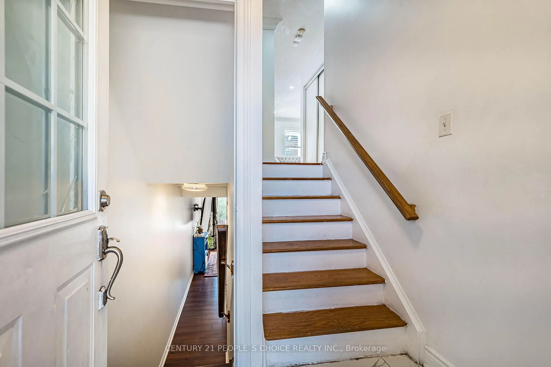 Photo 4 of 2880 Garnethill Way, Oakville, Westmount — HOMEH