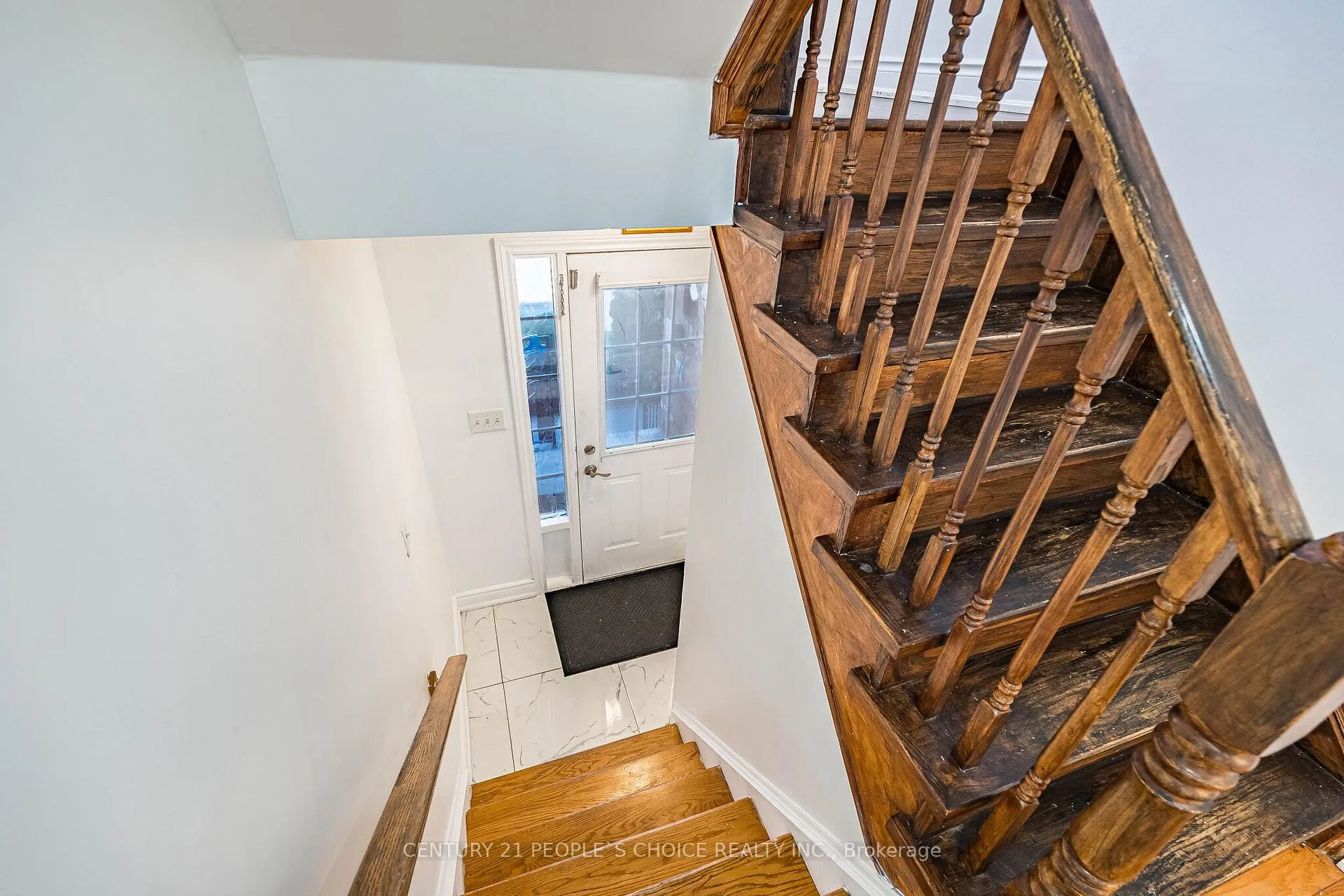 Photo 6 of 2880 Garnethill Way, Oakville, Westmount — HOMEH