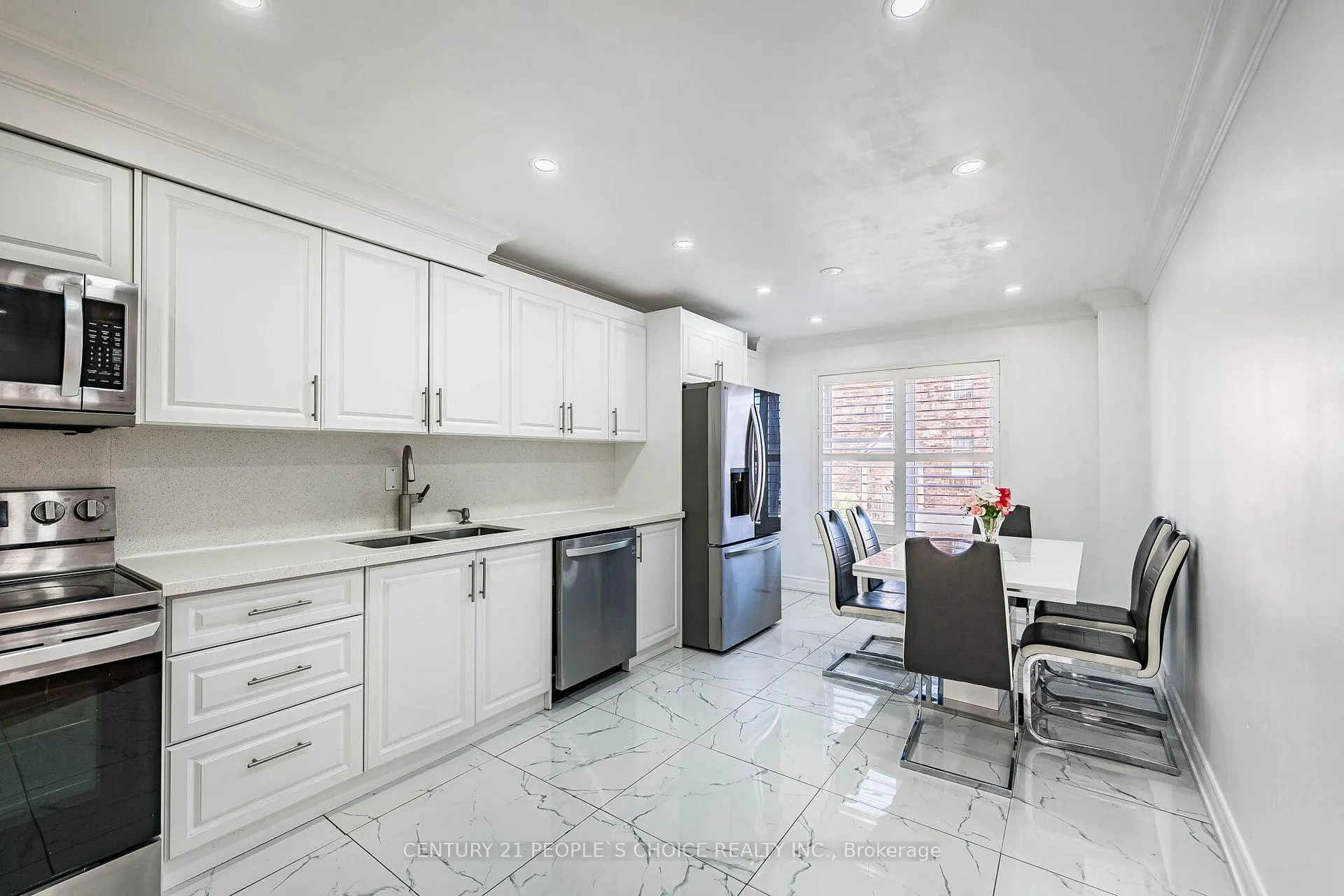 Photo 14 of 2880 Garnethill Way, Oakville, Westmount — HOMEH