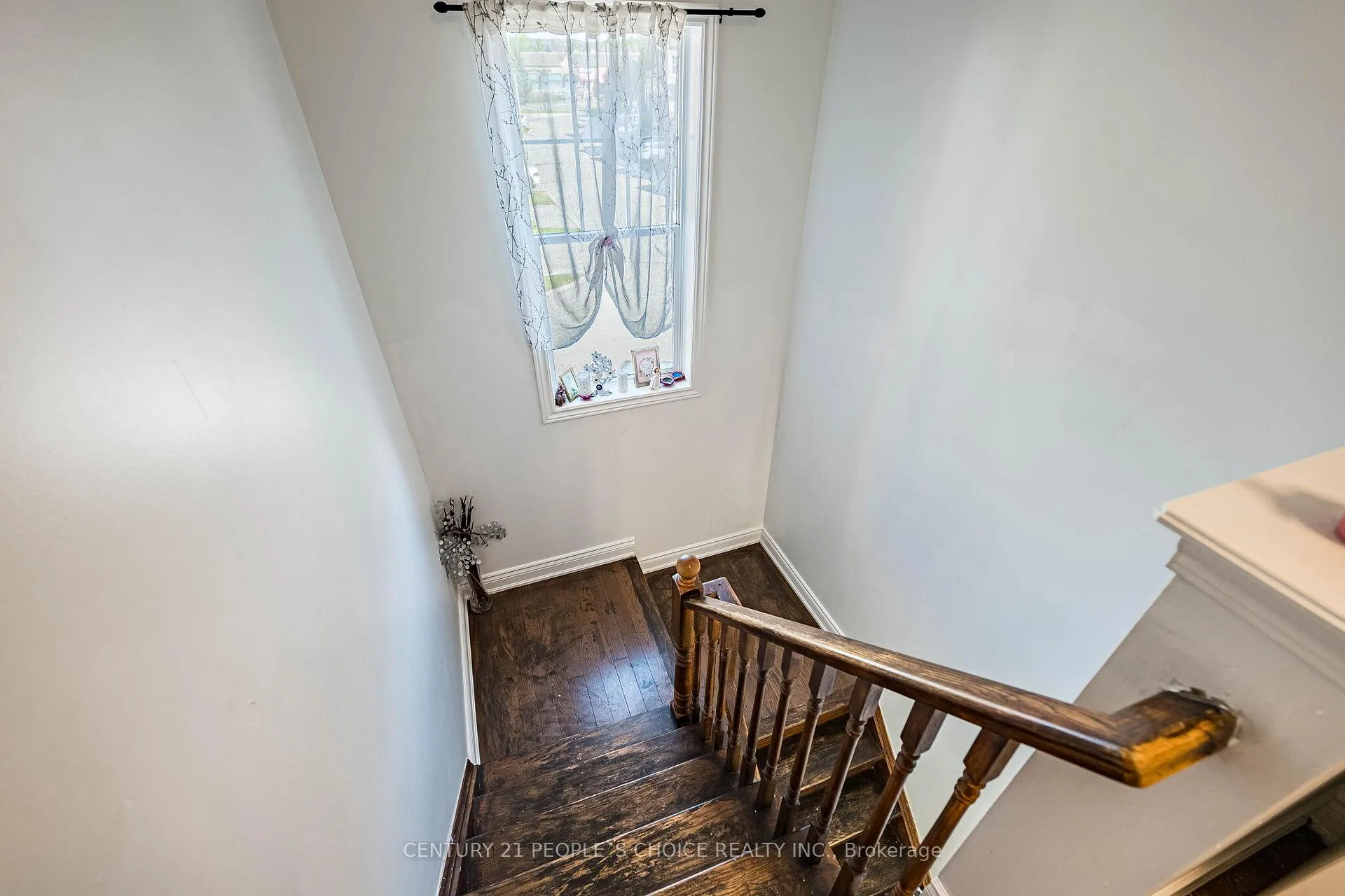 Photo 27 of 2880 Garnethill Way, Oakville, Westmount — HOMEH