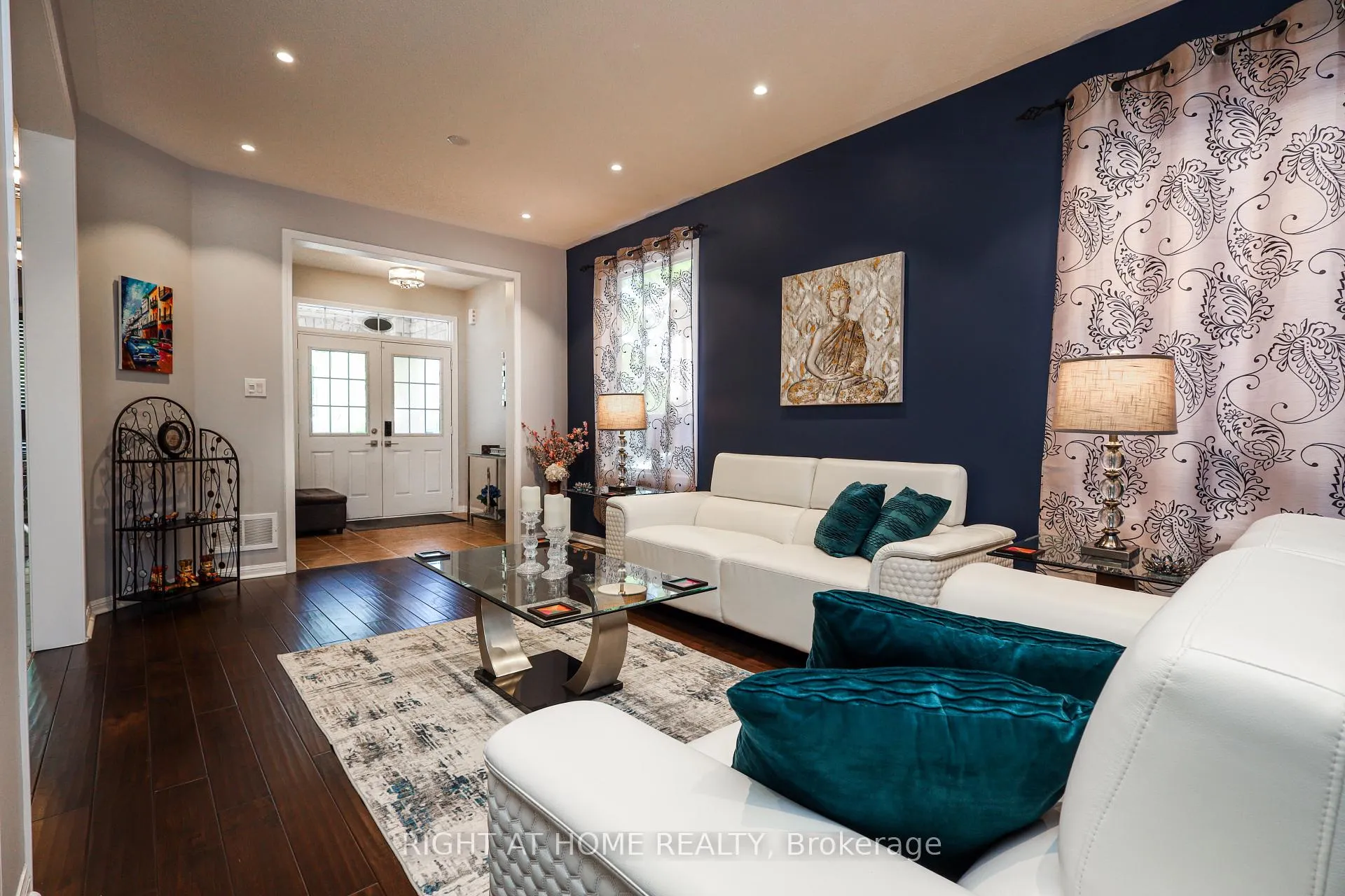 Photo 5 of 978 Cousens Terrace, Milton, Coates — HOMEH