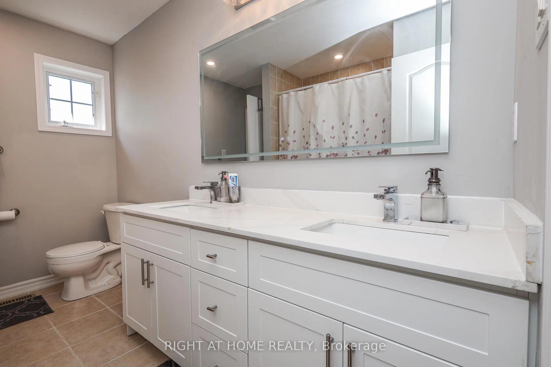 Photo 20 of 978 Cousens Terrace, Milton, Coates — HOMEH