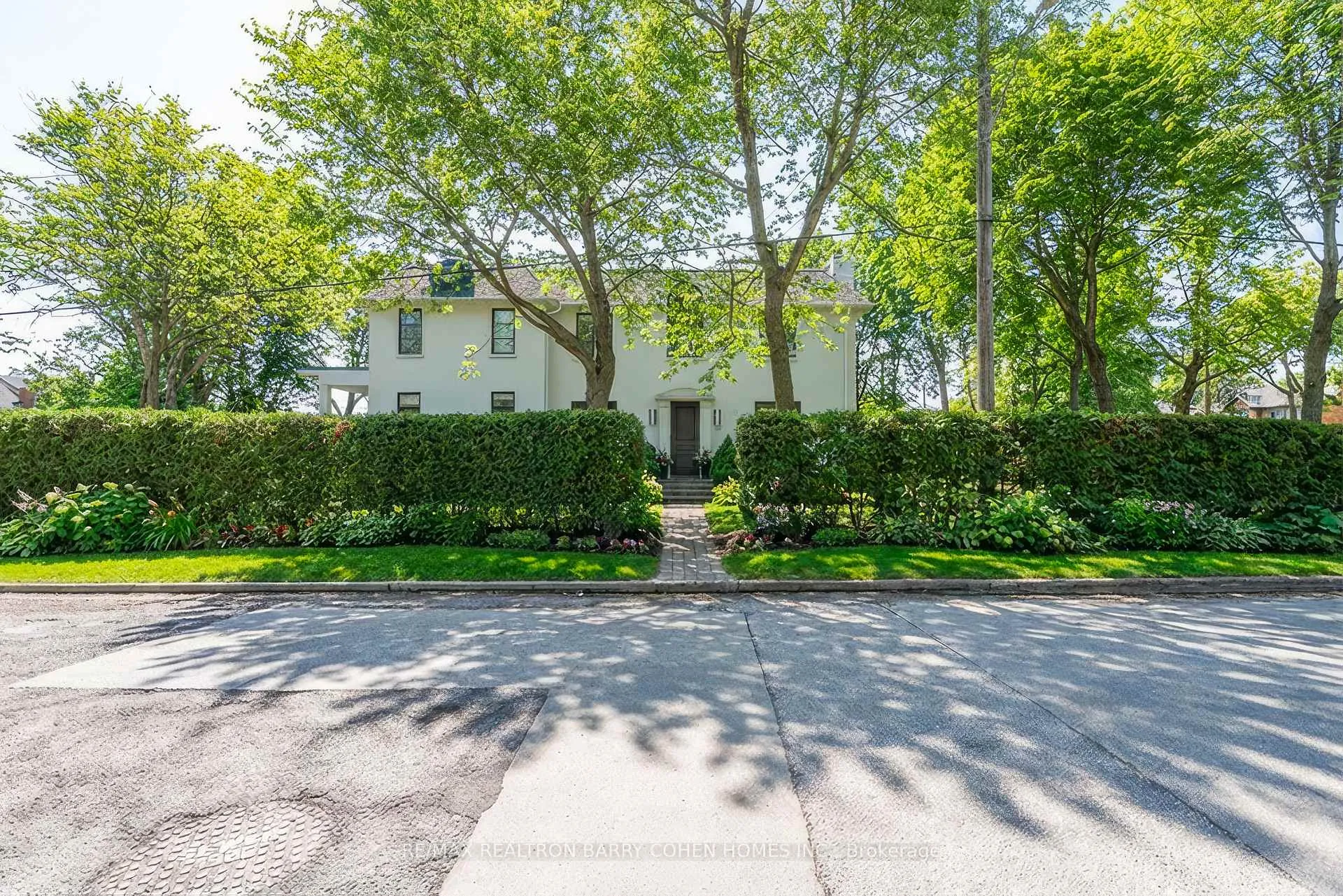 Photo 1 of 74 Esgore Drive, Toronto, Bedford Park-Nortown — HOMEH