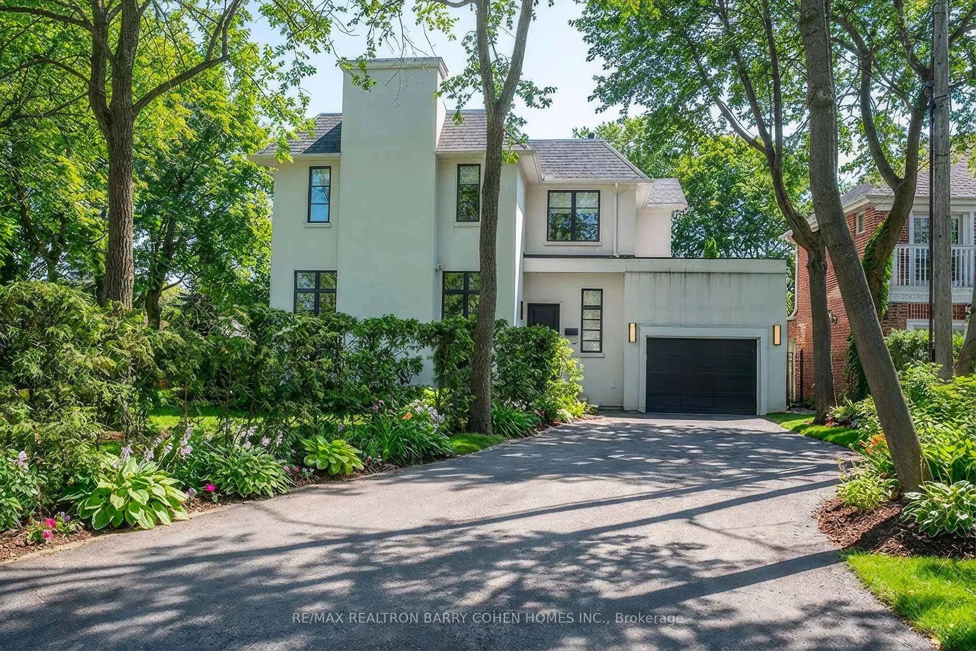 Photo 3 of 74 Esgore Drive, Toronto, Bedford Park-Nortown — HOMEH