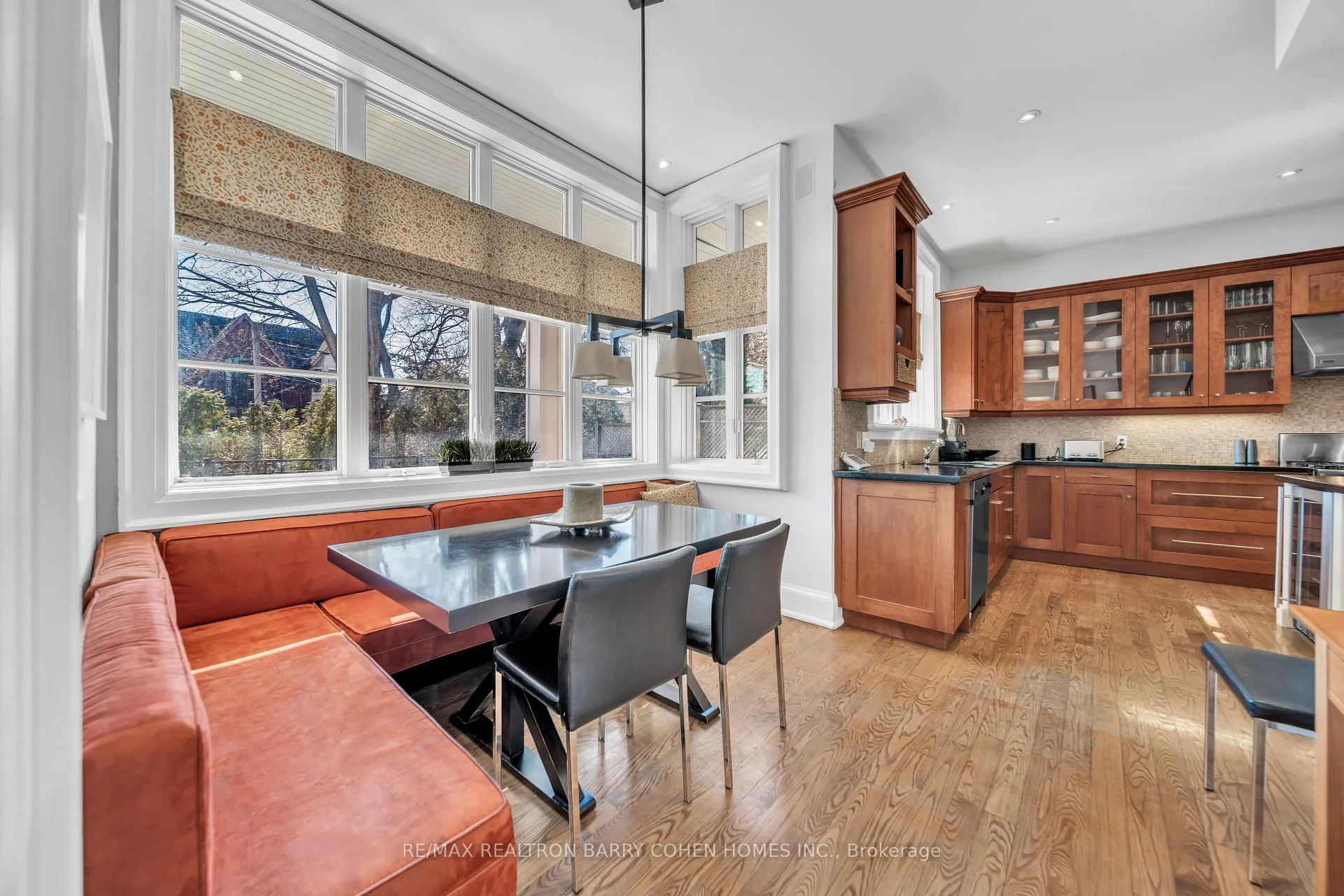 Photo 23 of 74 Esgore Drive, Toronto, Bedford Park-Nortown — HOMEH