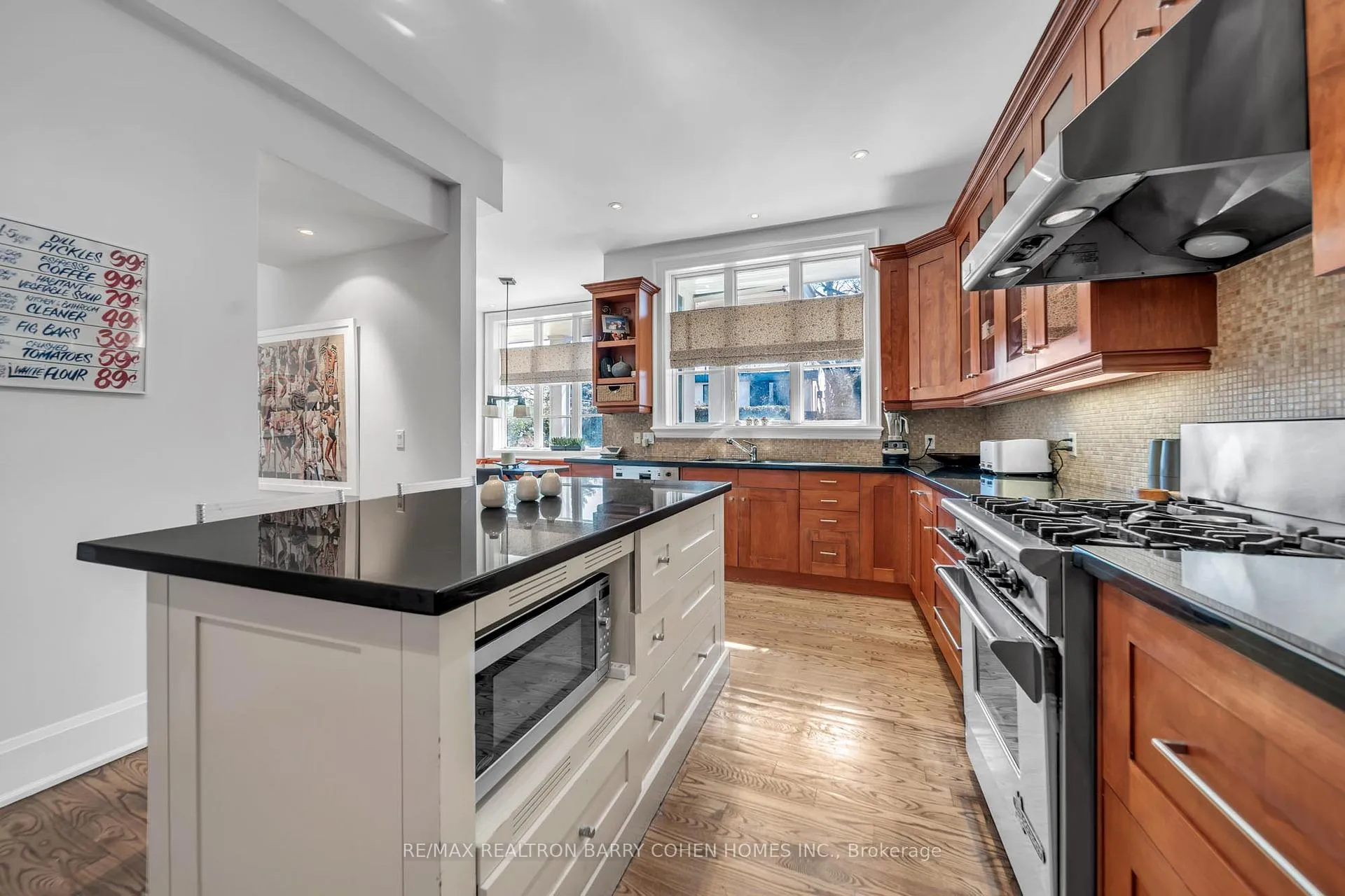 Photo 26 of 74 Esgore Drive, Toronto, Bedford Park-Nortown — HOMEH