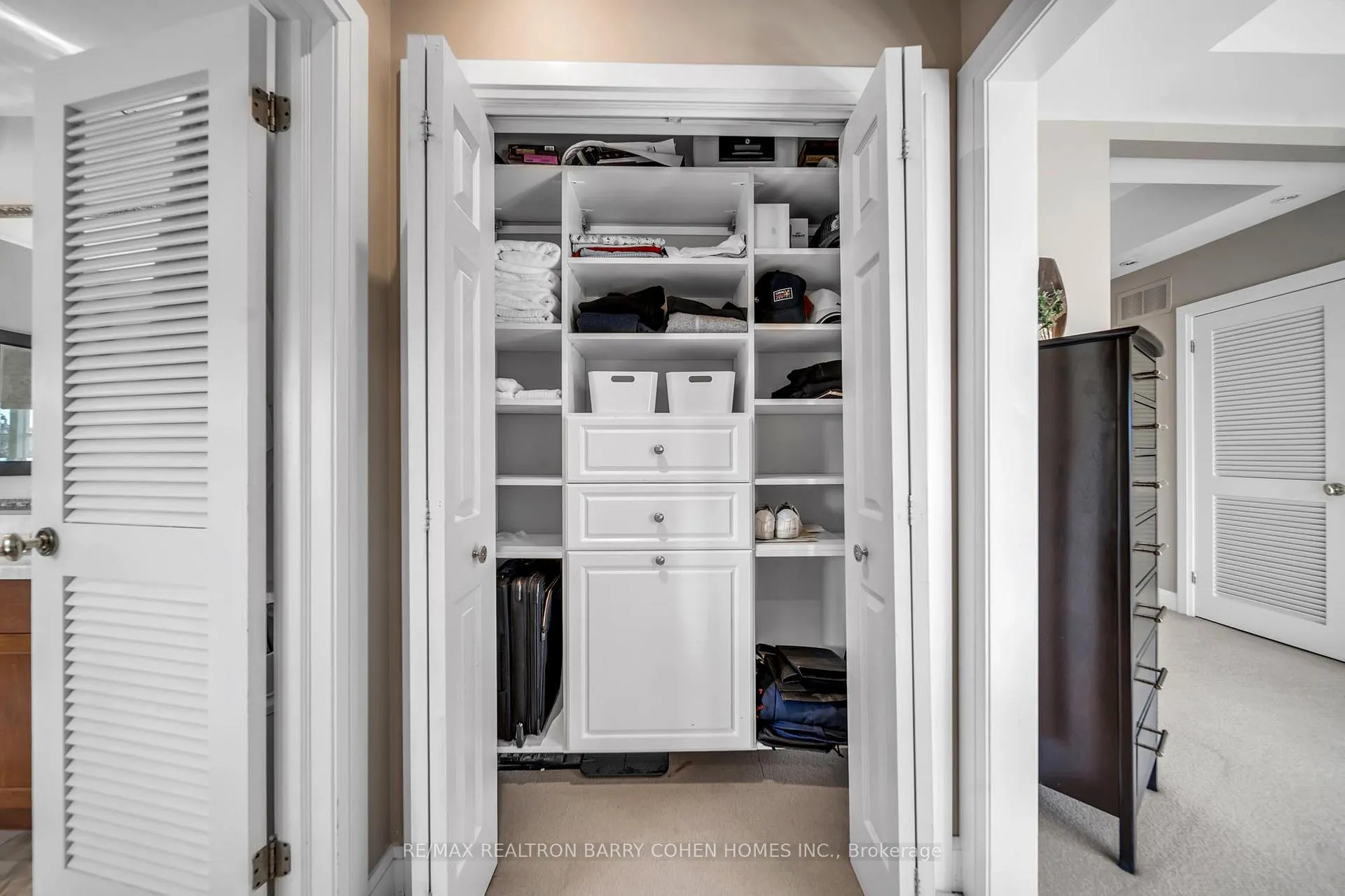 Photo 29 of 74 Esgore Drive, Toronto, Bedford Park-Nortown — HOMEH