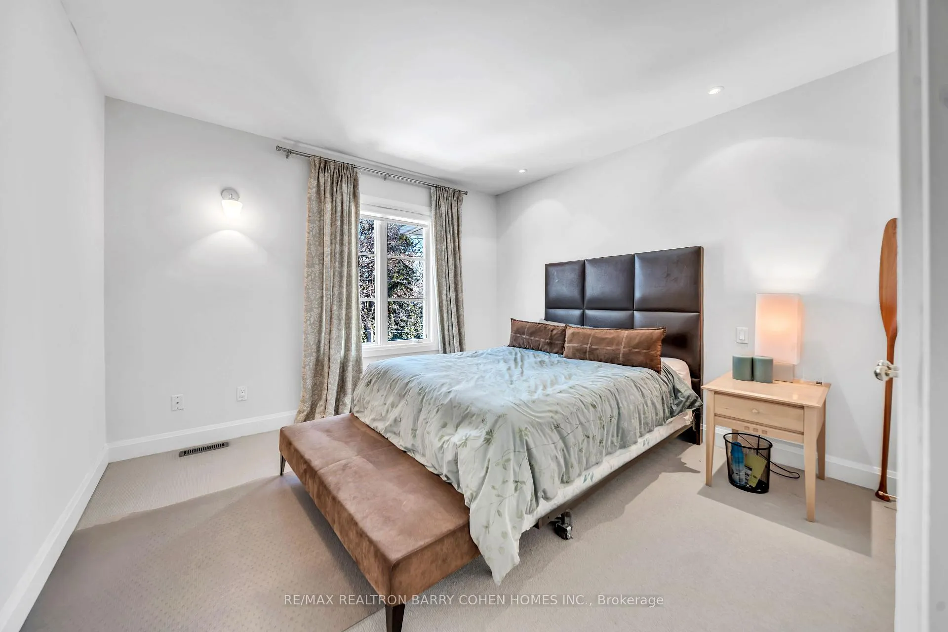 Photo 32 of 74 Esgore Drive, Toronto, Bedford Park-Nortown — HOMEH