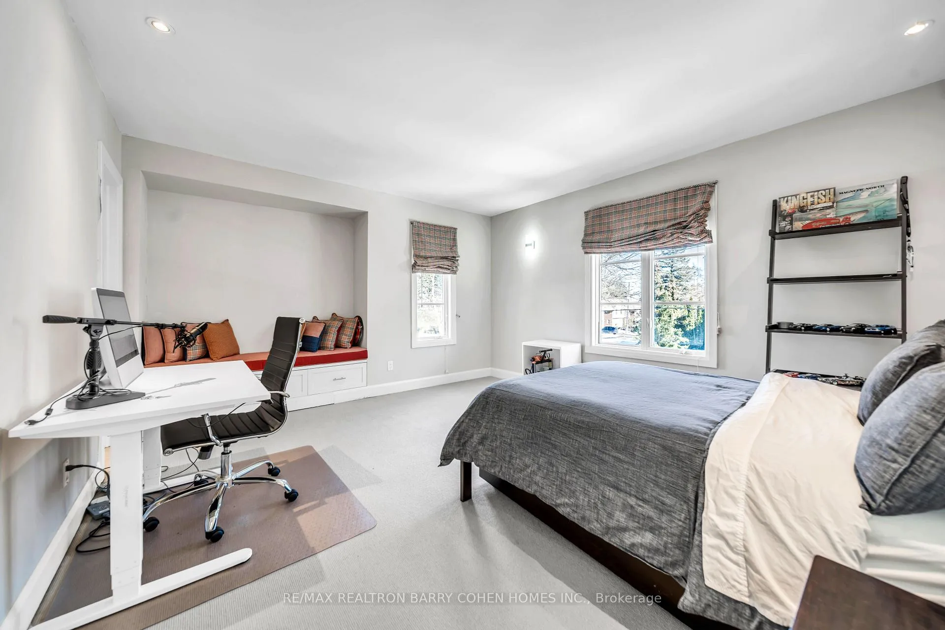 Photo 35 of 74 Esgore Drive, Toronto, Bedford Park-Nortown — HOMEH