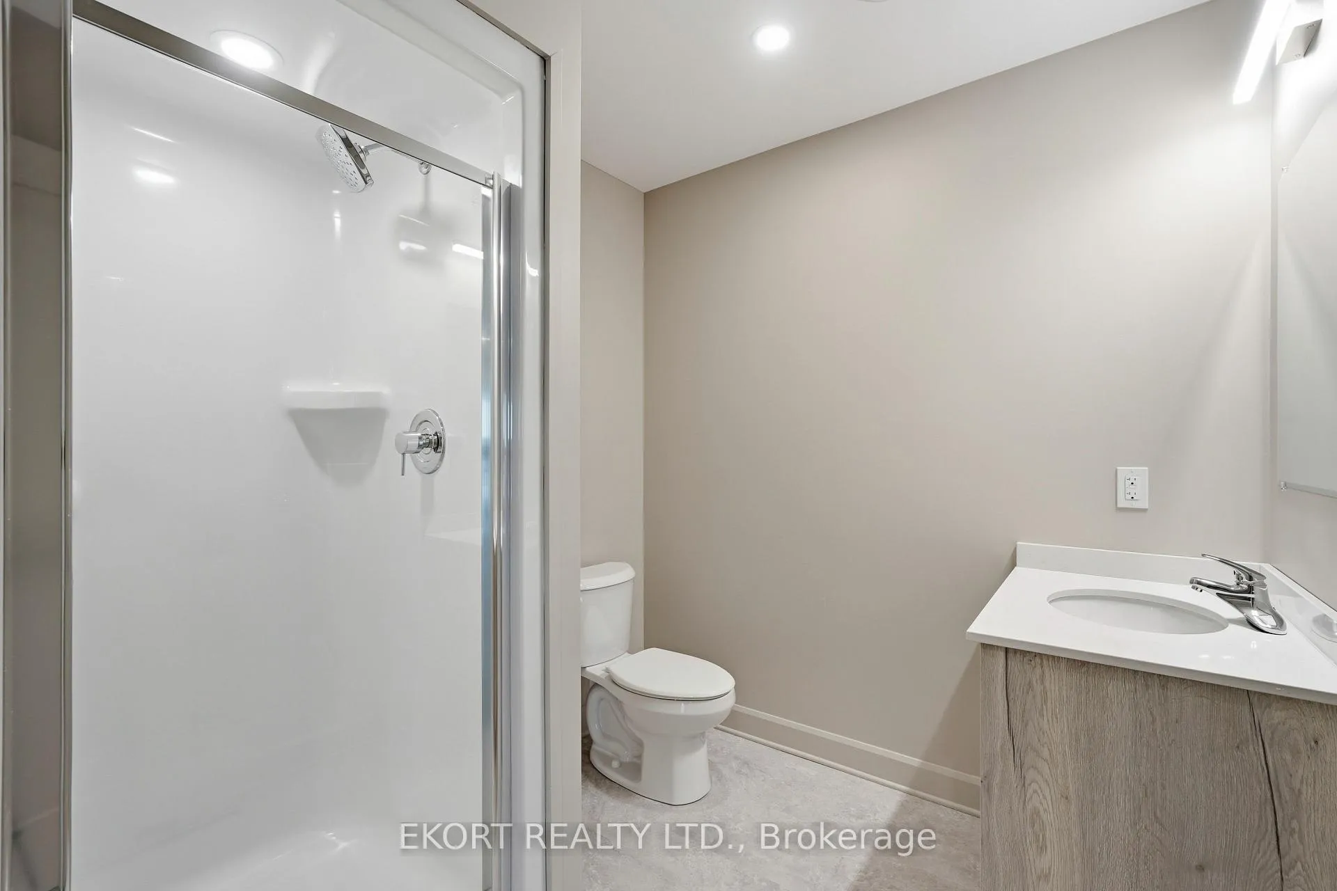 Photo 6 of Unit 702, 156A Wims Way, Belleville, Thurlow Ward — HOMEH