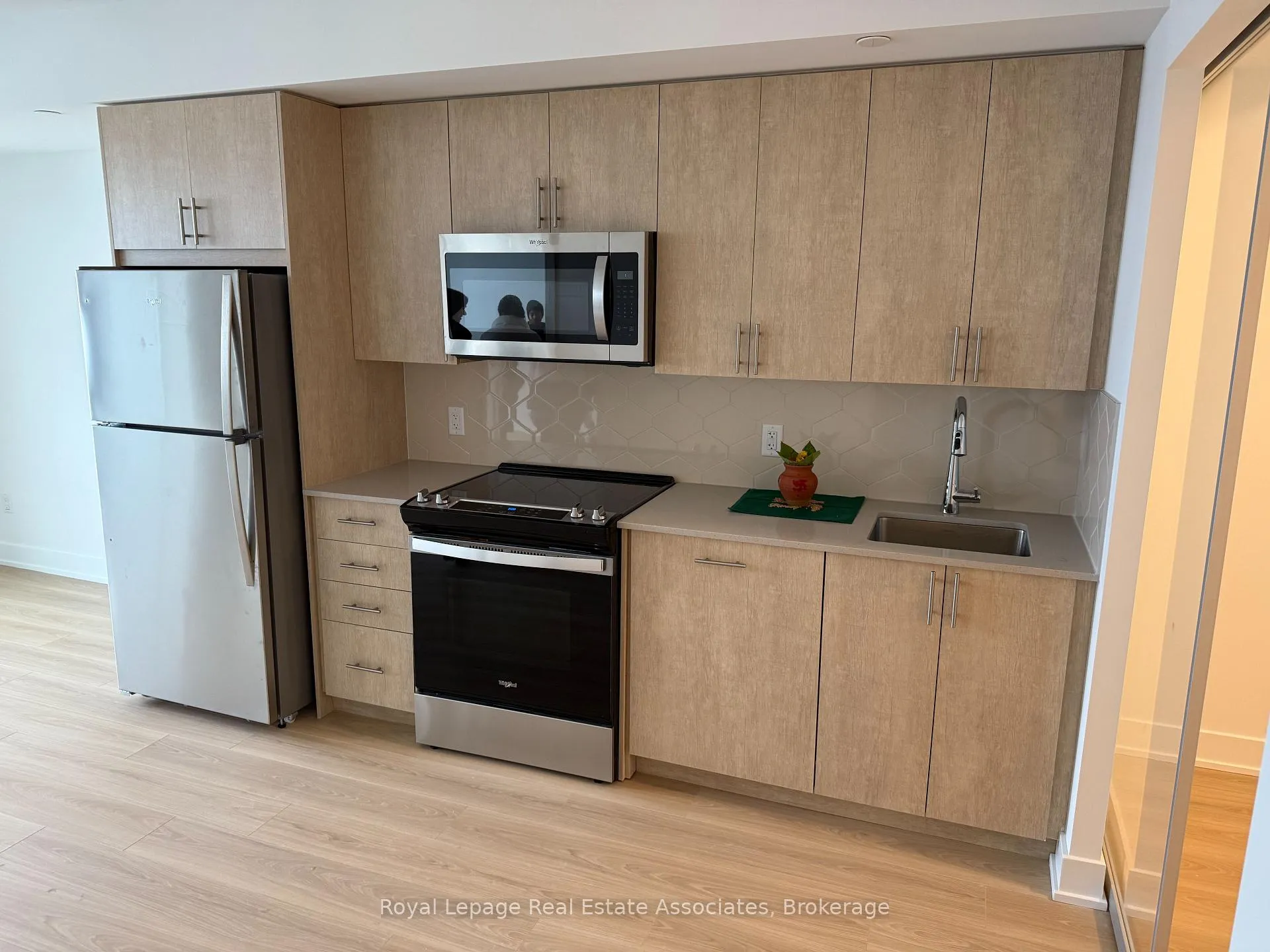 Photo 3 of Unit 2005, 2545 Simcoe Street N, Oshawa, Windfields — HOMEH