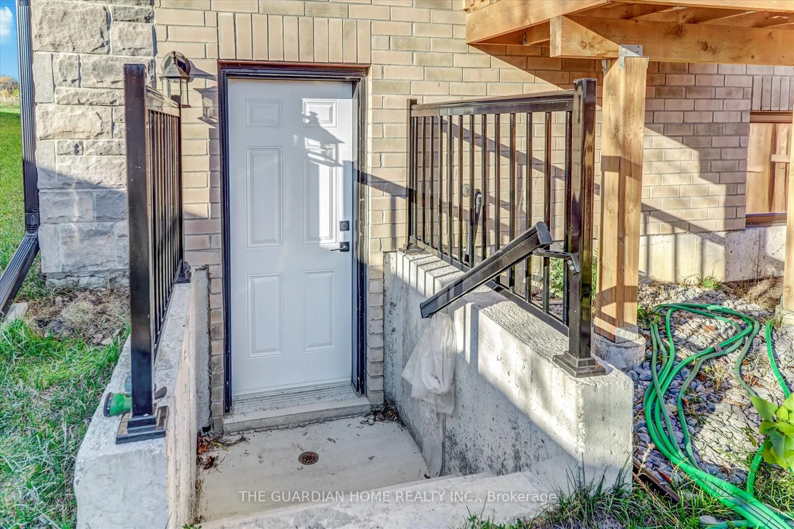 Photo 37 of 97 Chelliah Court, Scarborough, Rouge — HOMEH
