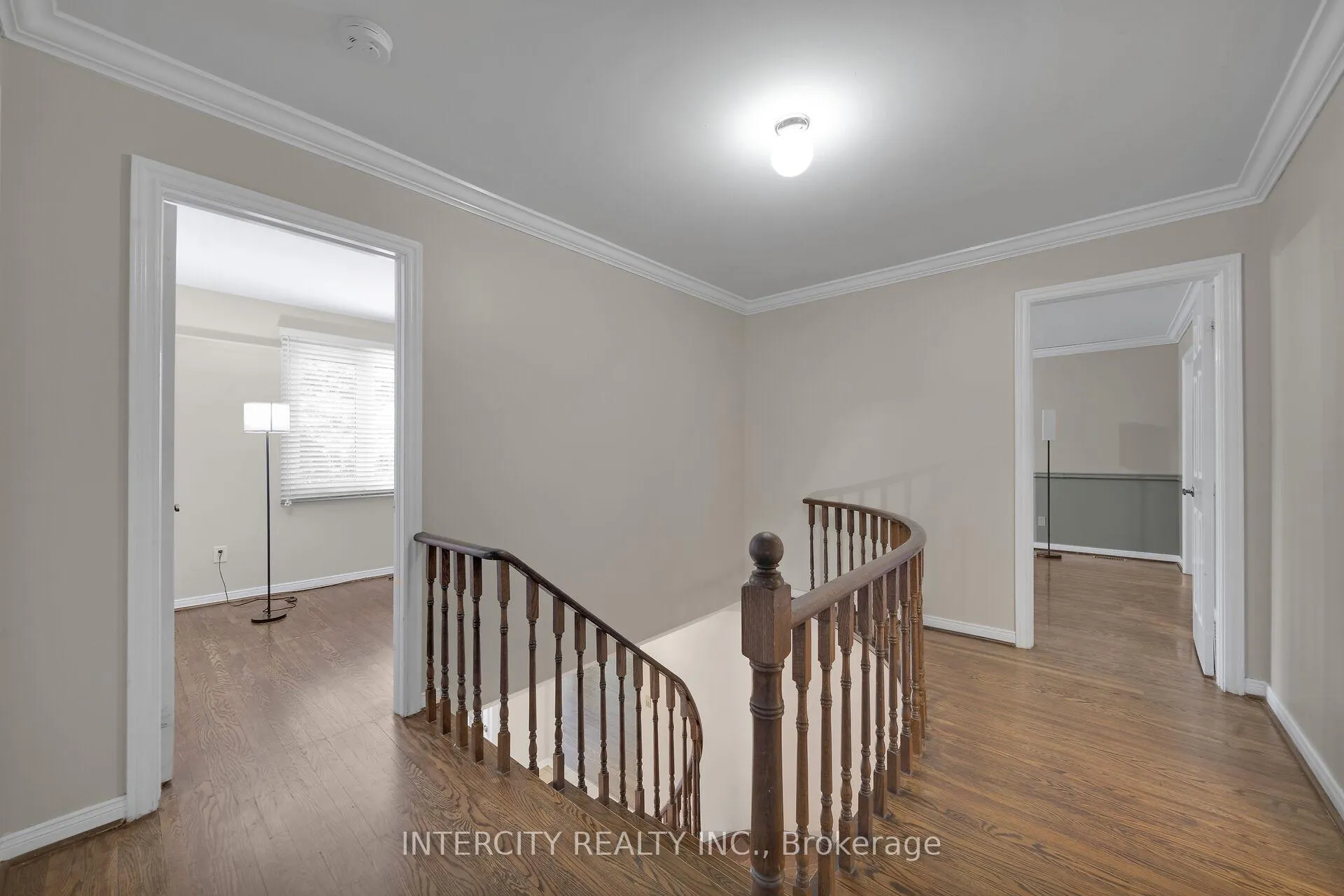 Photo 36 of 173 All Saints Crescent, Oakville, Ford — HOMEH