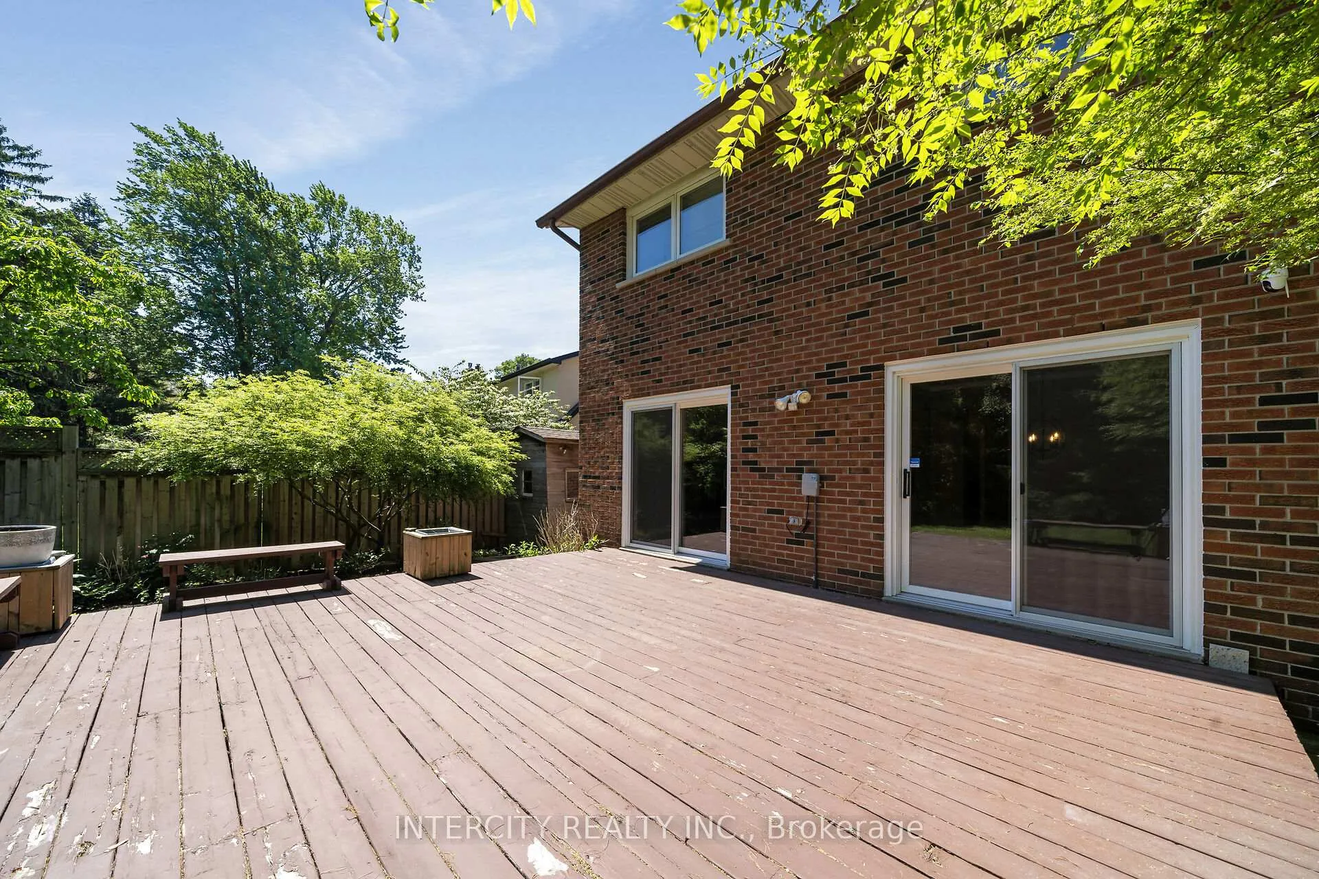 Photo 46 of 173 All Saints Crescent, Oakville, Ford — HOMEH