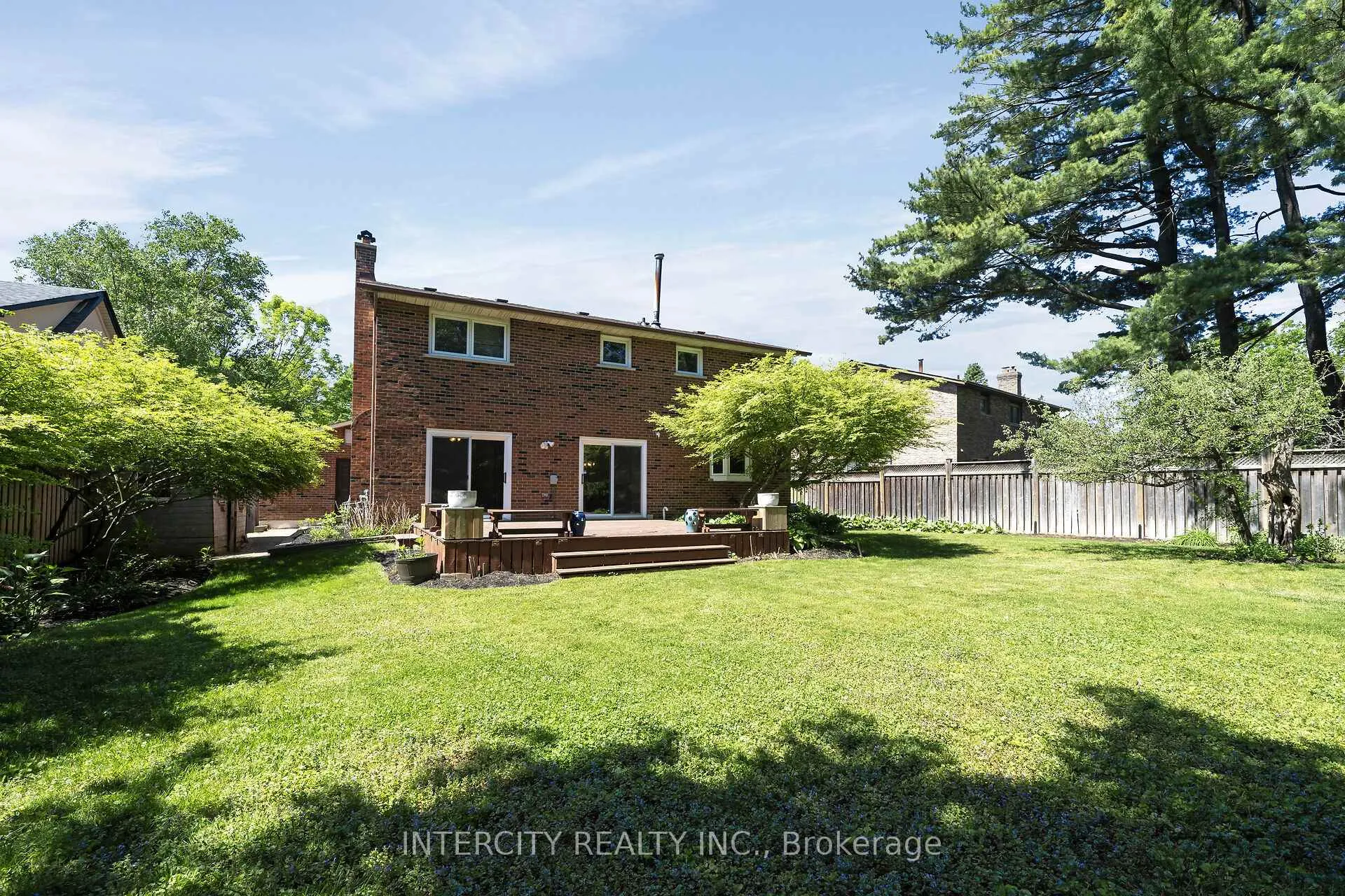 Photo 47 of 173 All Saints Crescent, Oakville, Ford — HOMEH