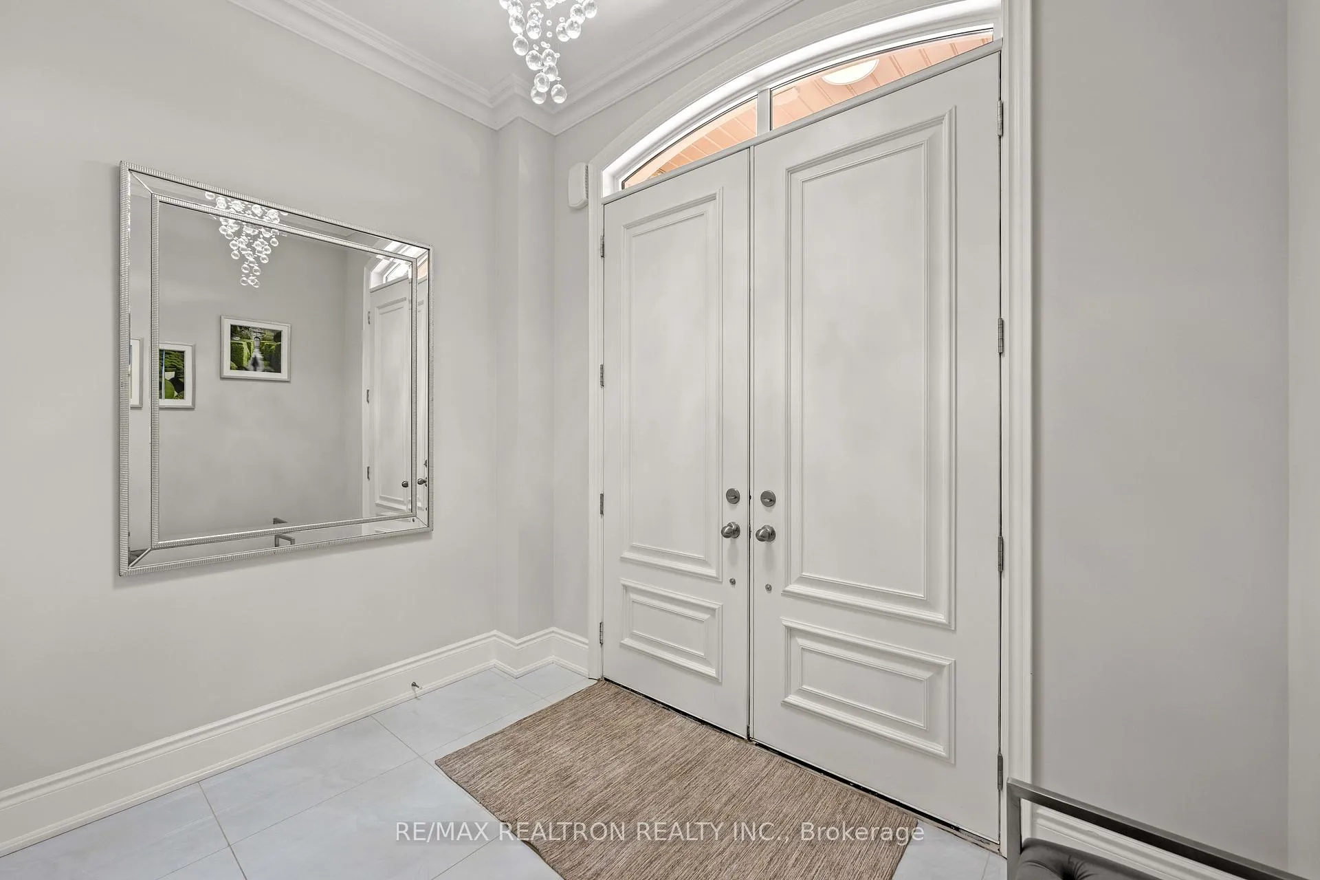 Photo 3 of 595 Pleasant Ridge Avenue, Vaughan, Patterson — HOMEH